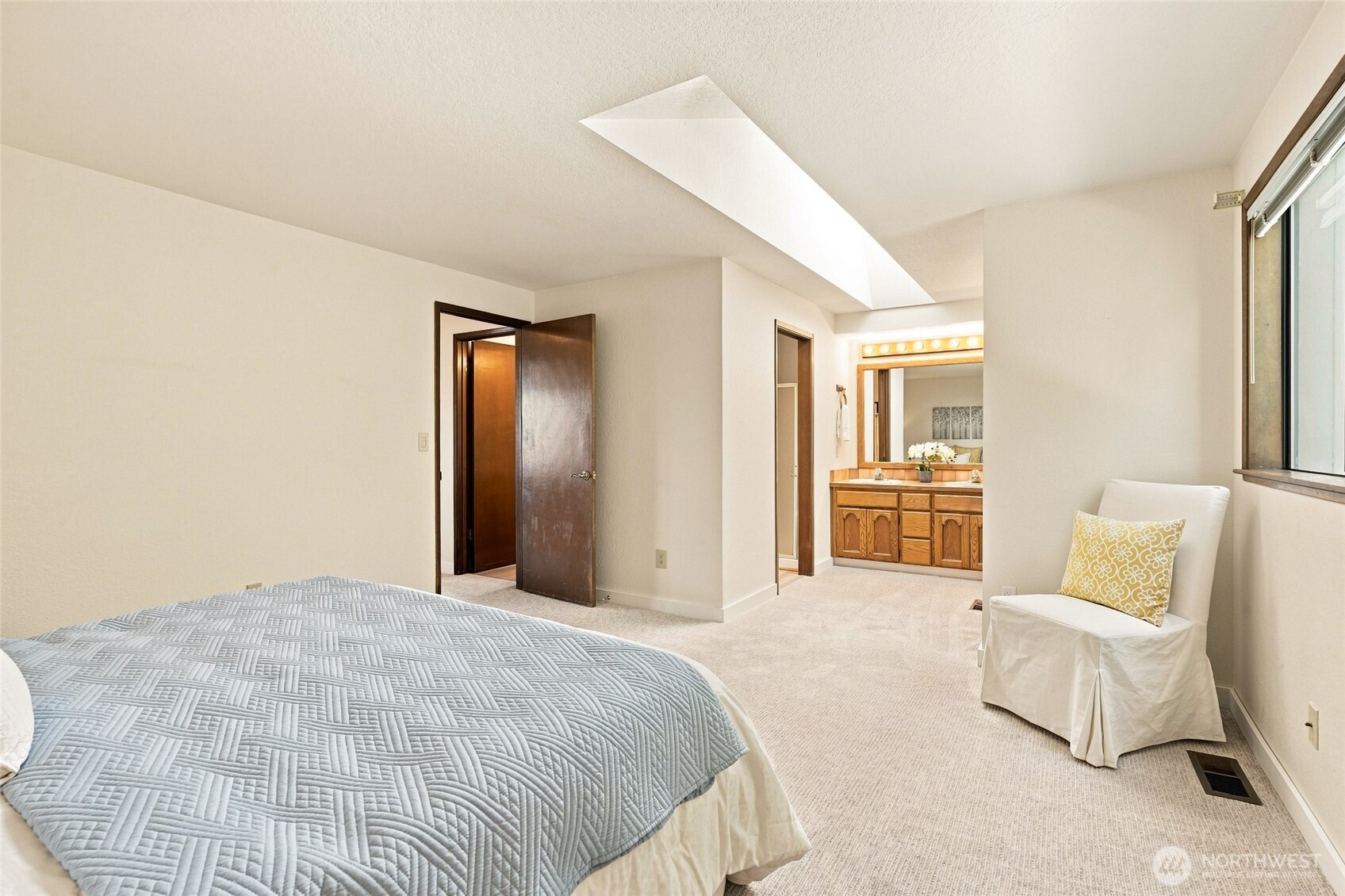 10704 44th Avenue Property Photo 23