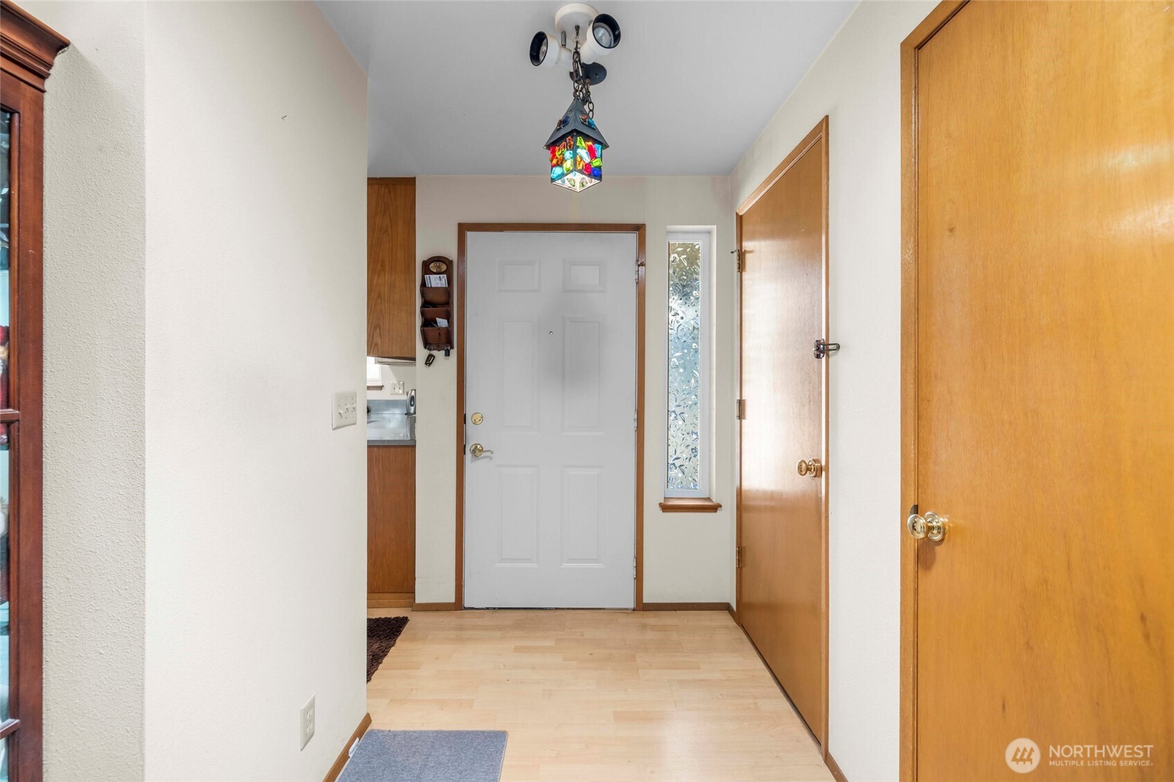 319 Shelter Bay Drive Property Photo 3