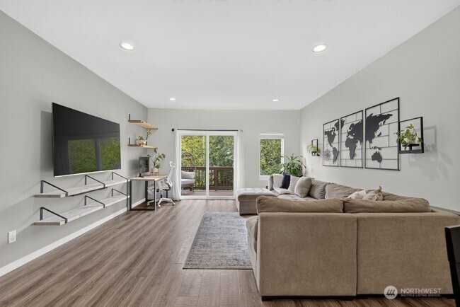 1906 130th Lane B Property Photo 6