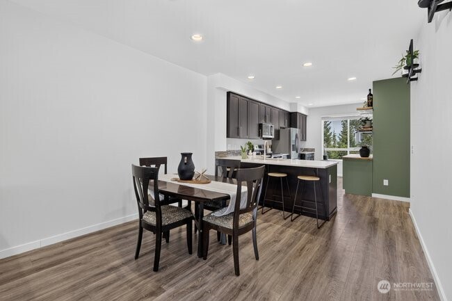 1906 130th Lane B Property Photo 10