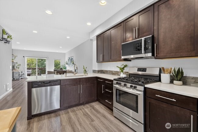 1906 130th Lane B Property Photo 19