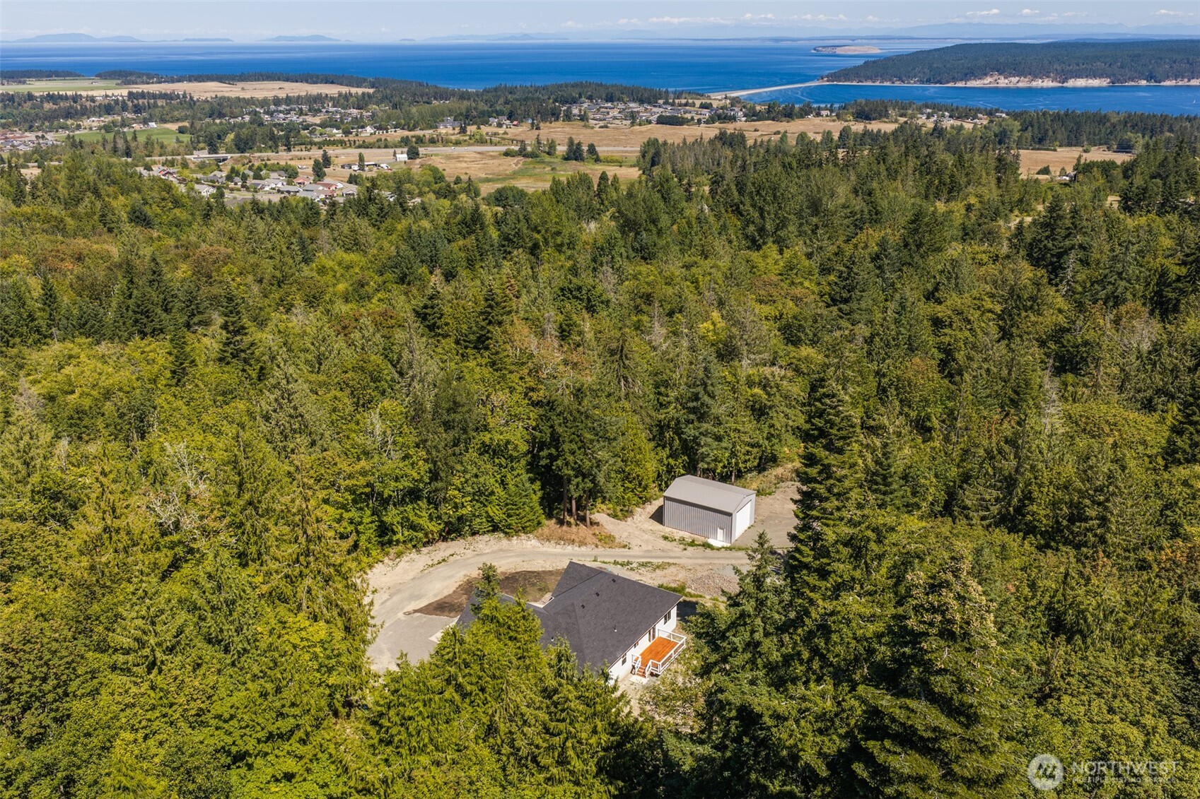 702 Chelsamish Drive Property Photo 8