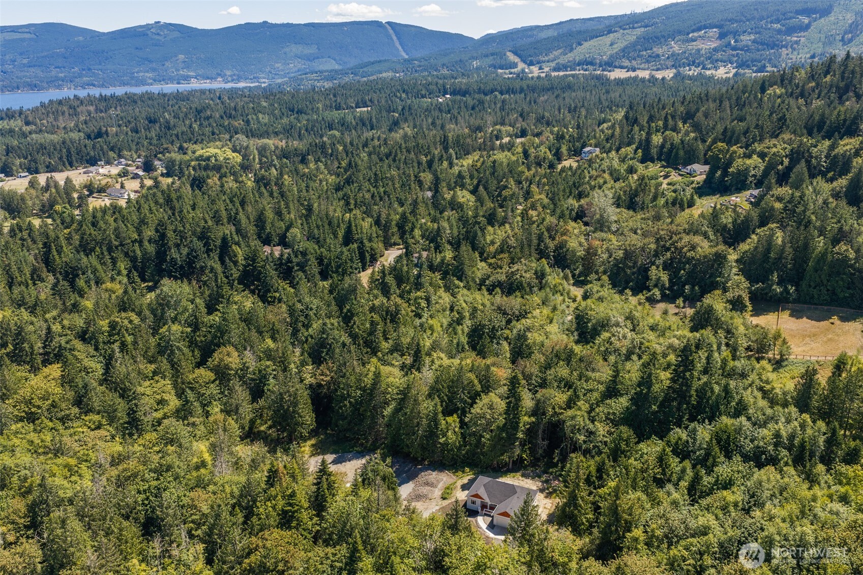 702 Chelsamish Drive Property Photo 9