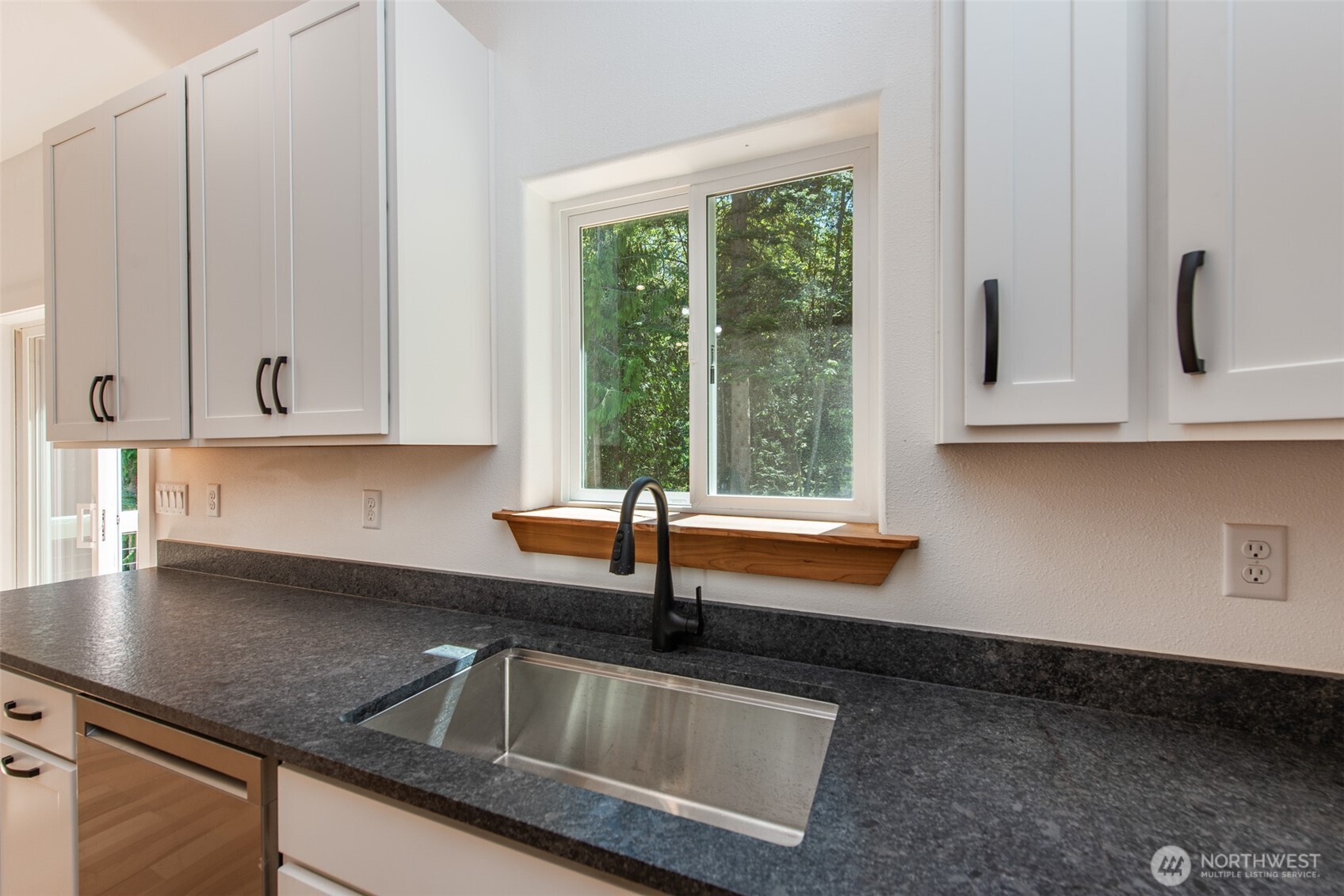 702 Chelsamish Drive Property Photo 15