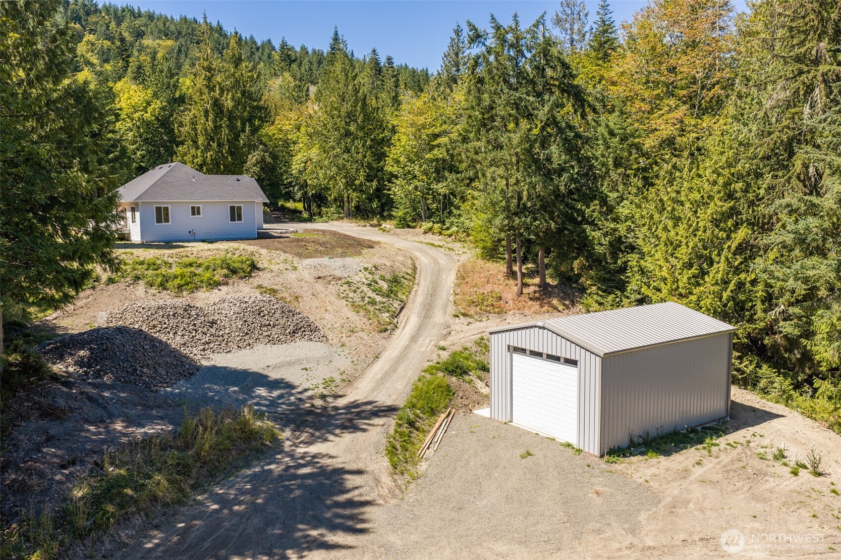 702 Chelsamish Drive Property Photo 32