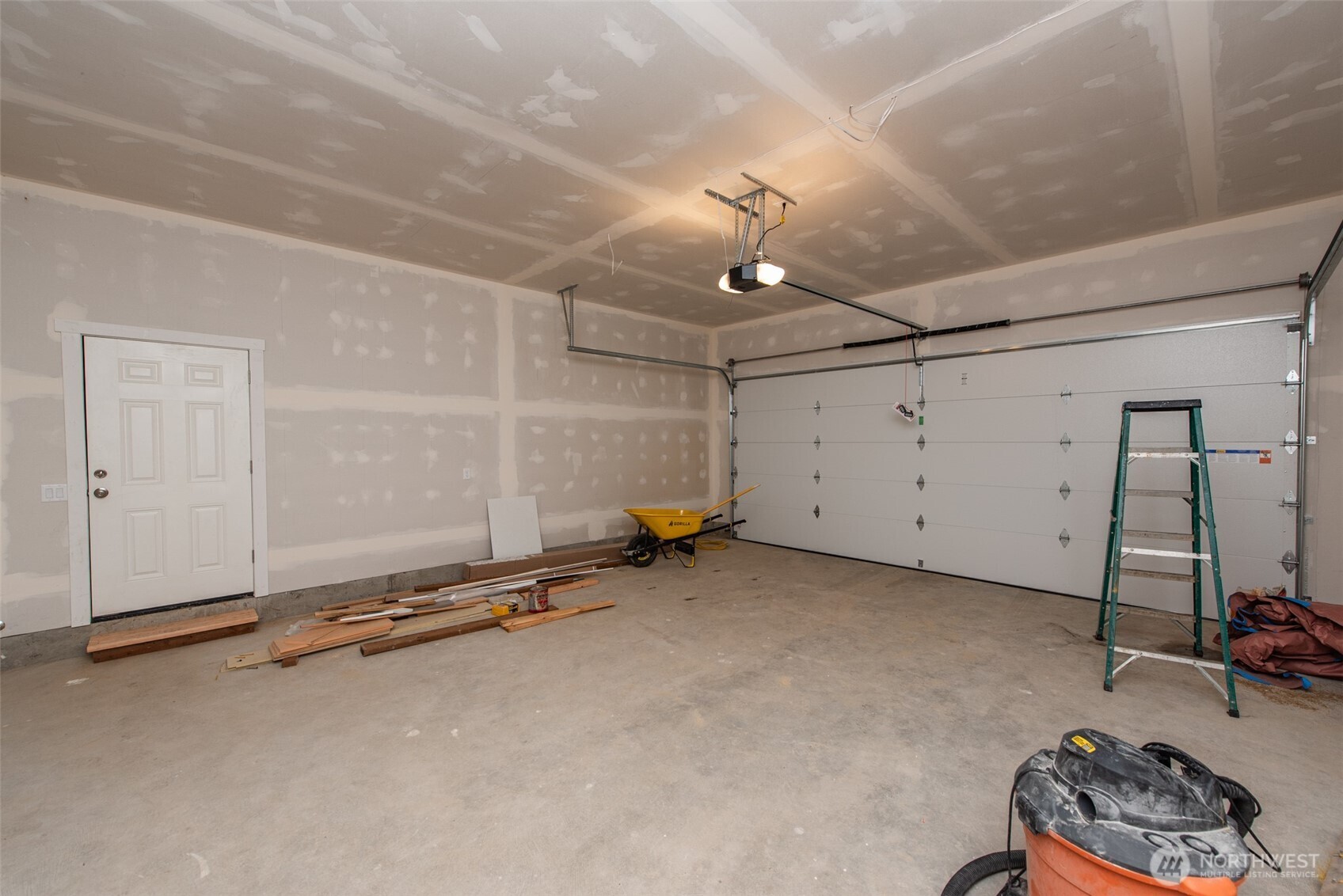 702 Chelsamish Drive Property Photo 38