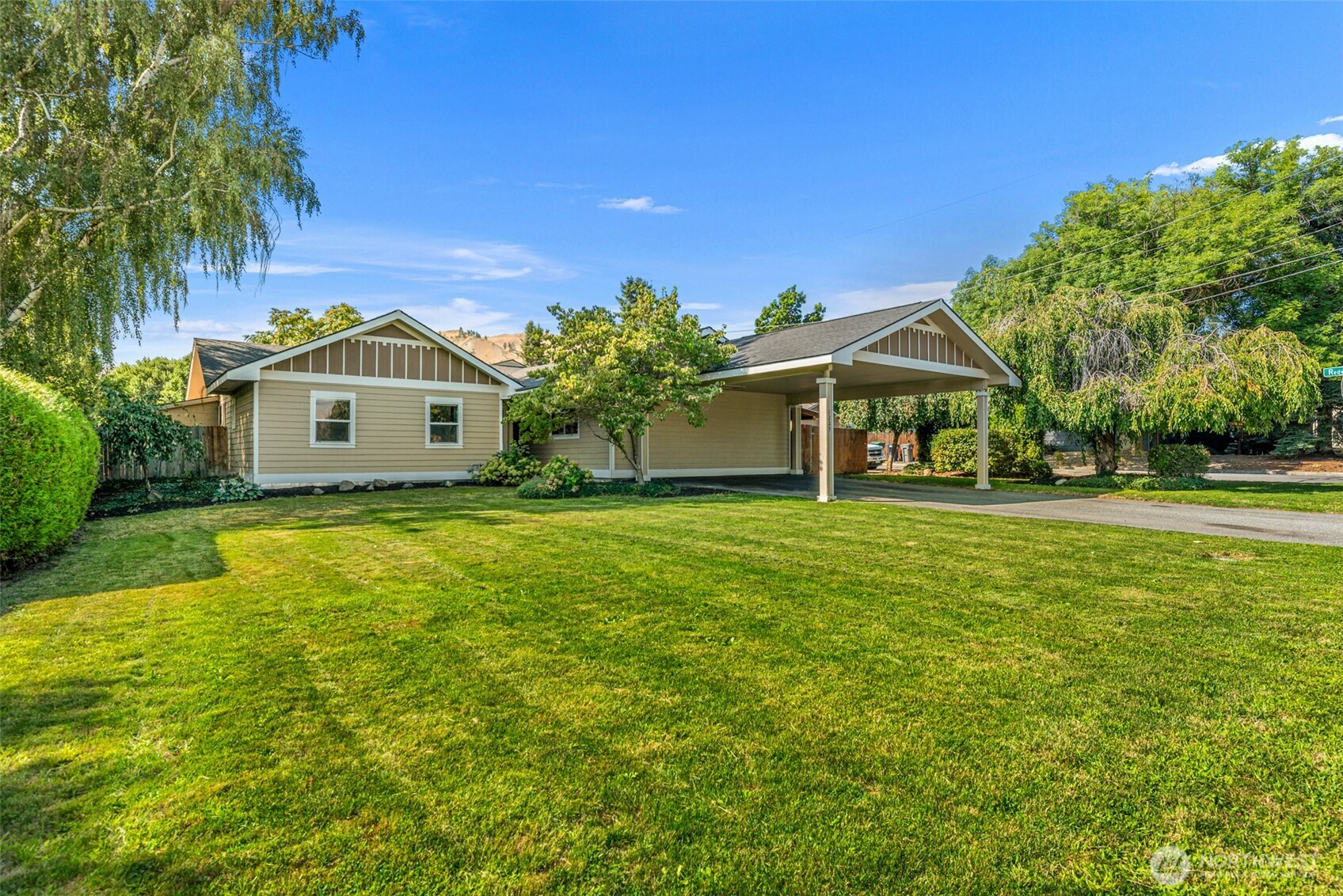 1225 Castlerock Avenue Property Photo 1