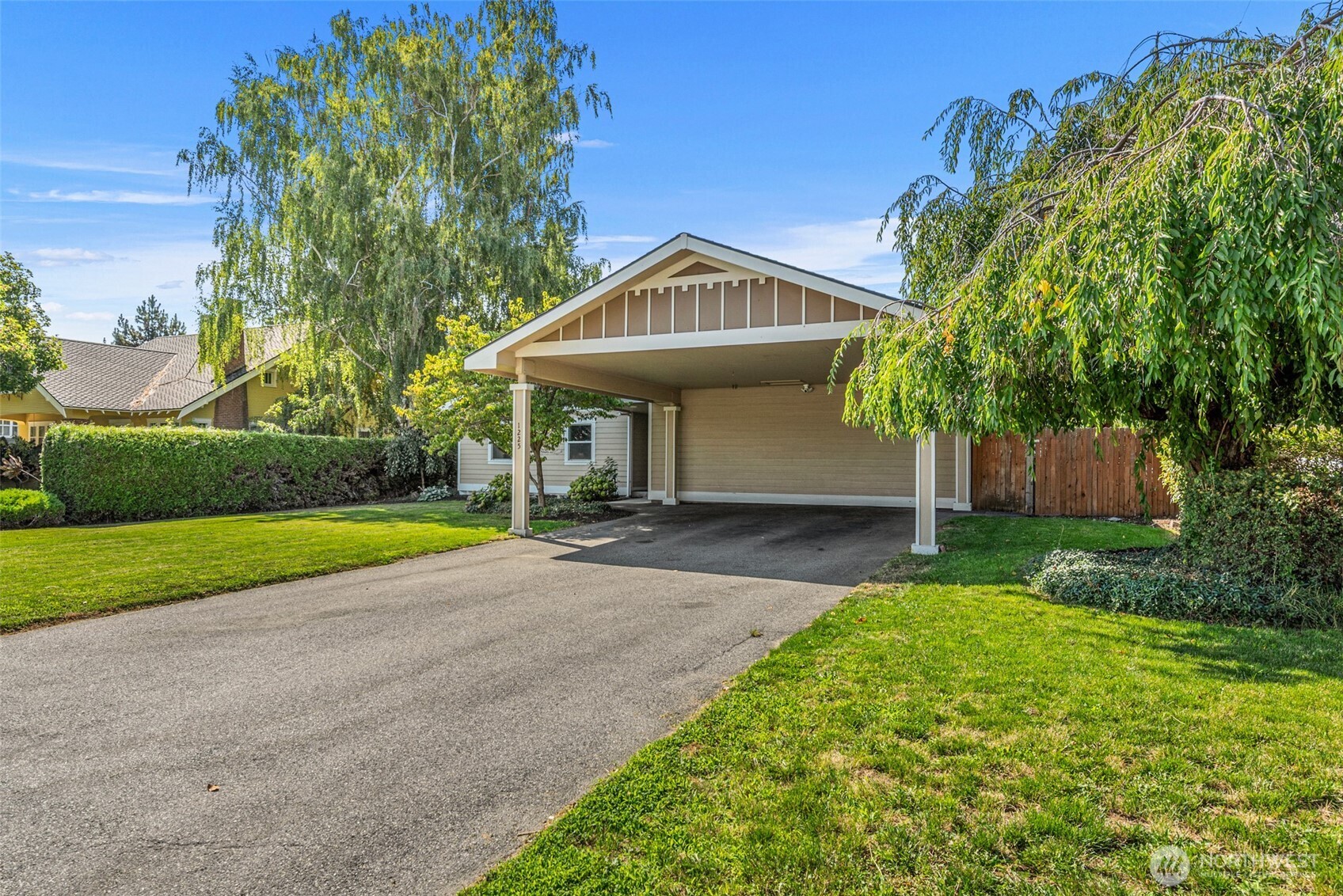 1225 Castlerock Avenue Property Photo 4