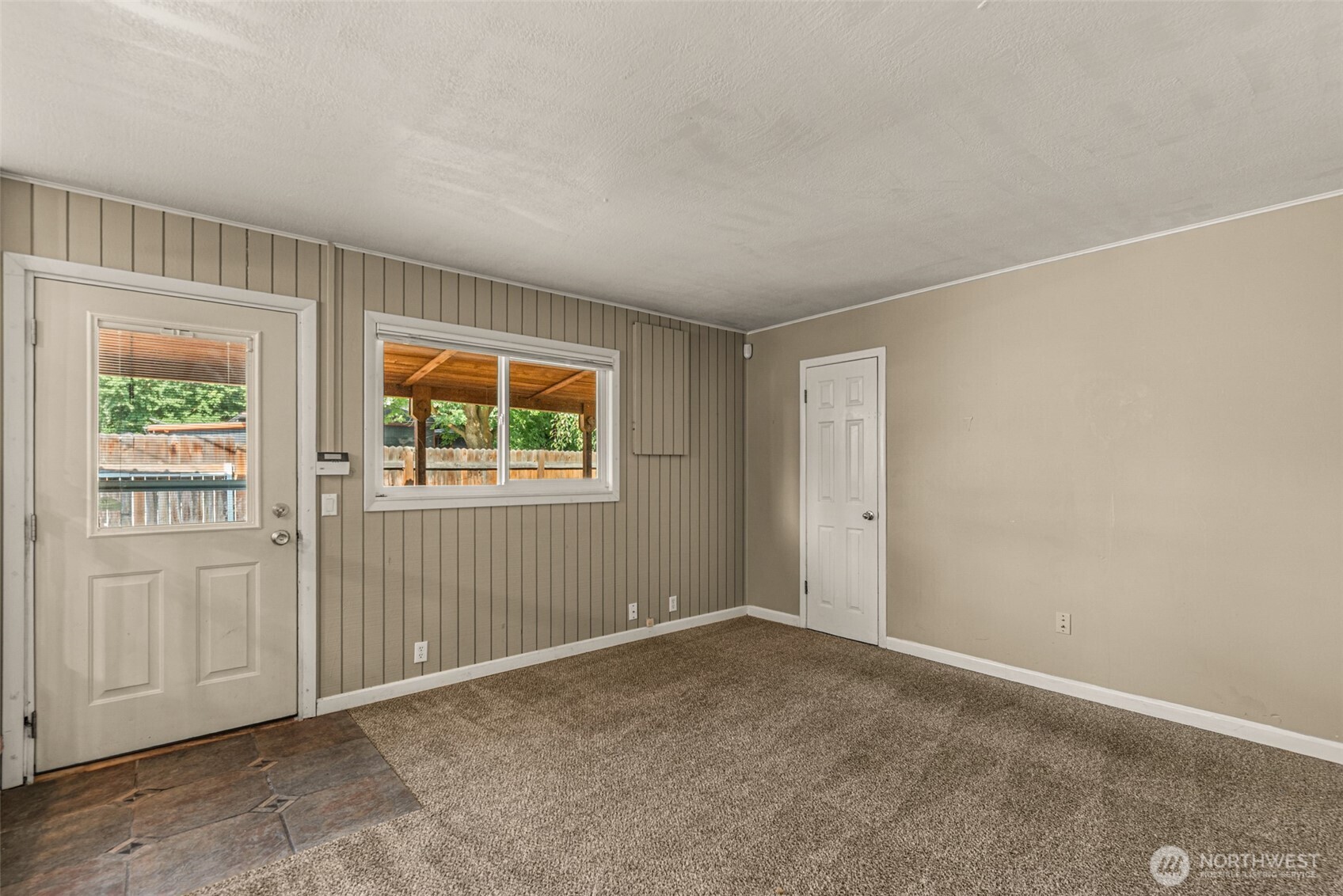 1225 Castlerock Avenue Property Photo 11
