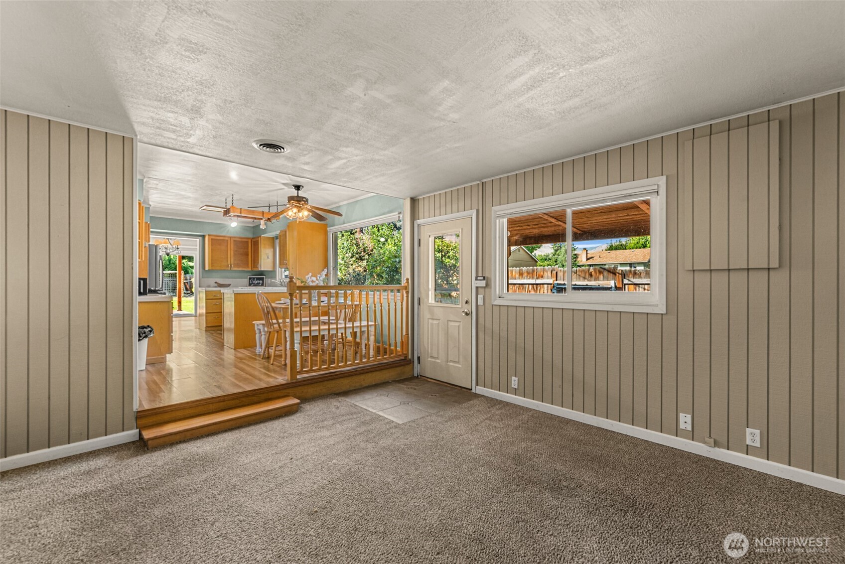 1225 Castlerock Avenue Property Photo 12