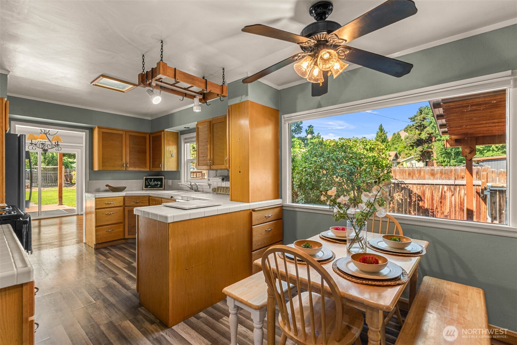 1225 Castlerock Avenue Property Photo 14