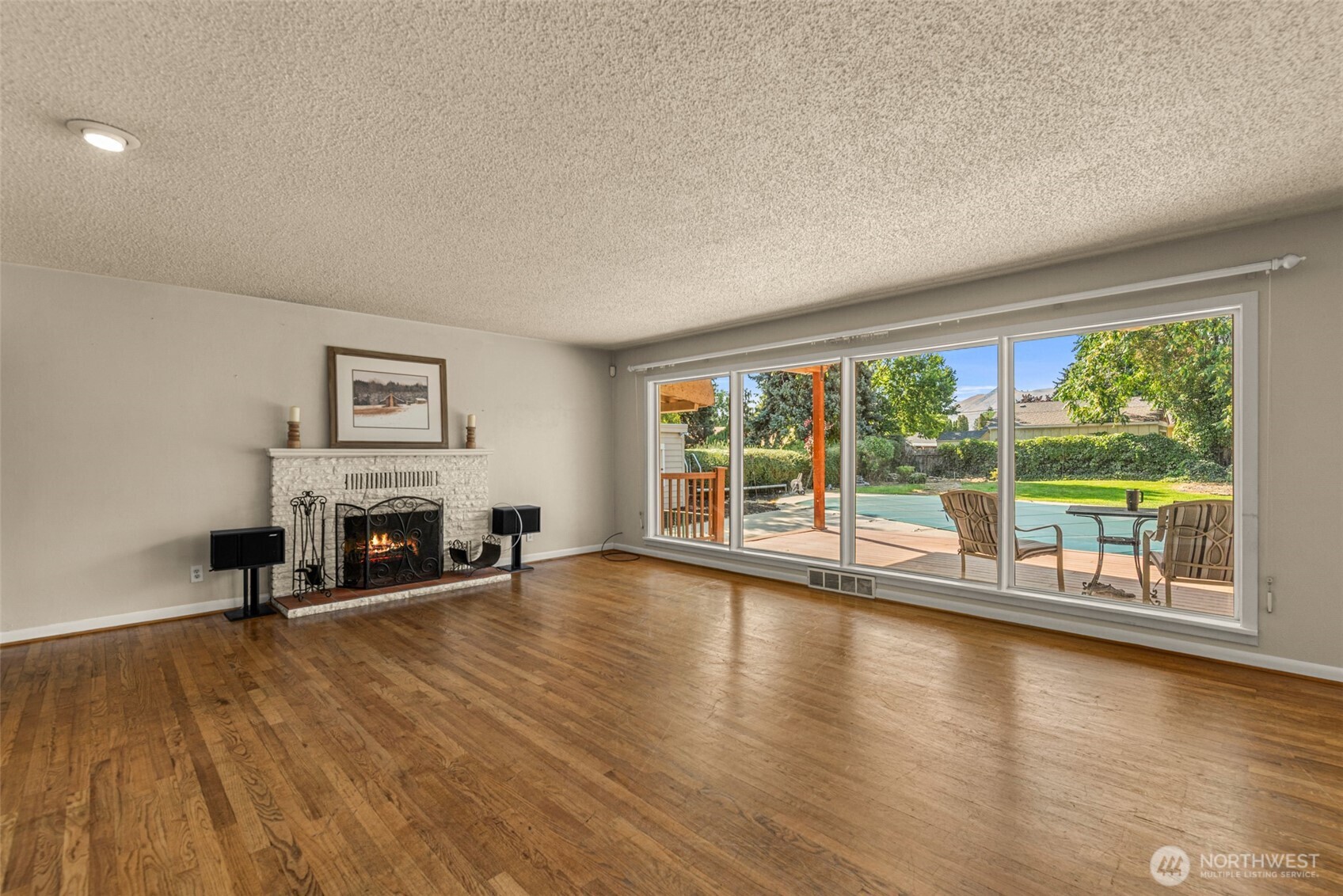 1225 Castlerock Avenue Property Photo 19