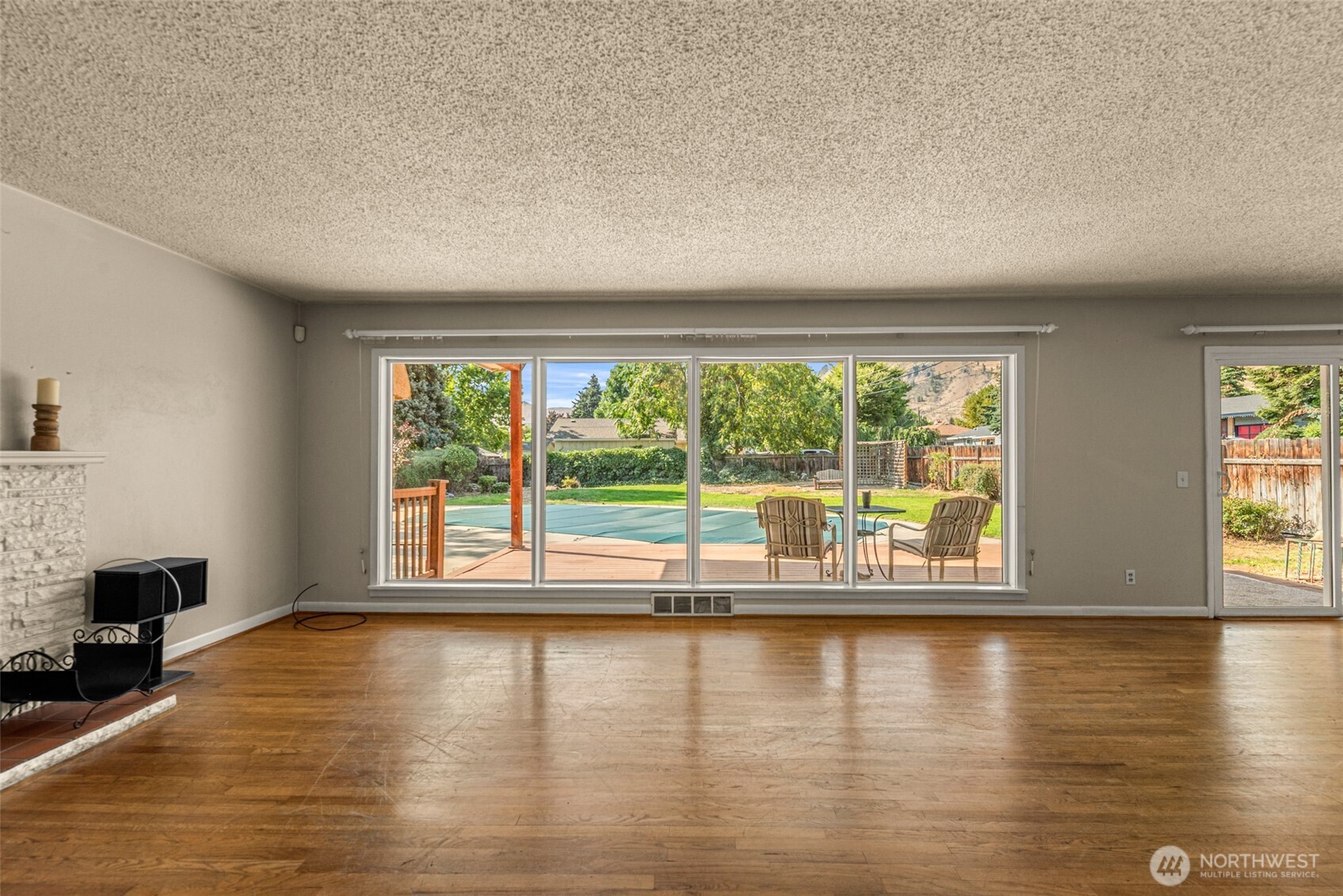 1225 Castlerock Avenue Property Photo 20