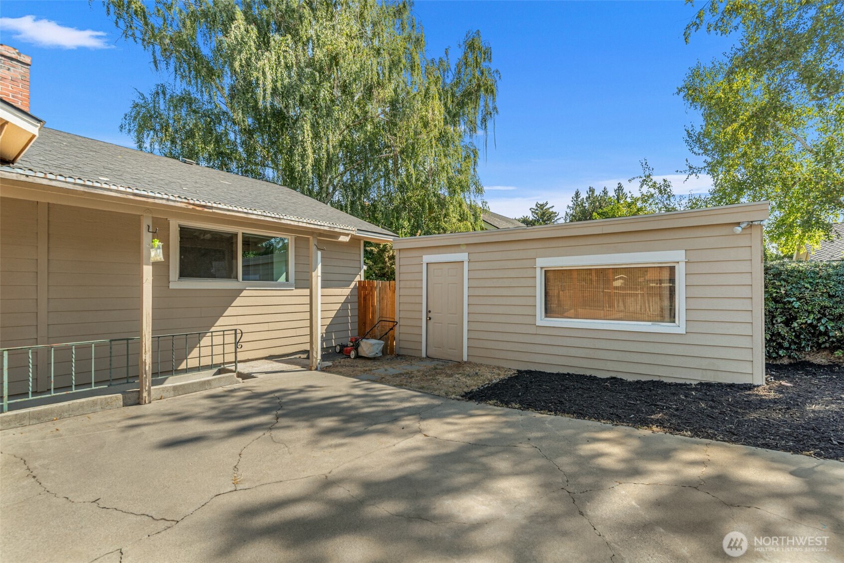 1225 Castlerock Avenue Property Photo 35