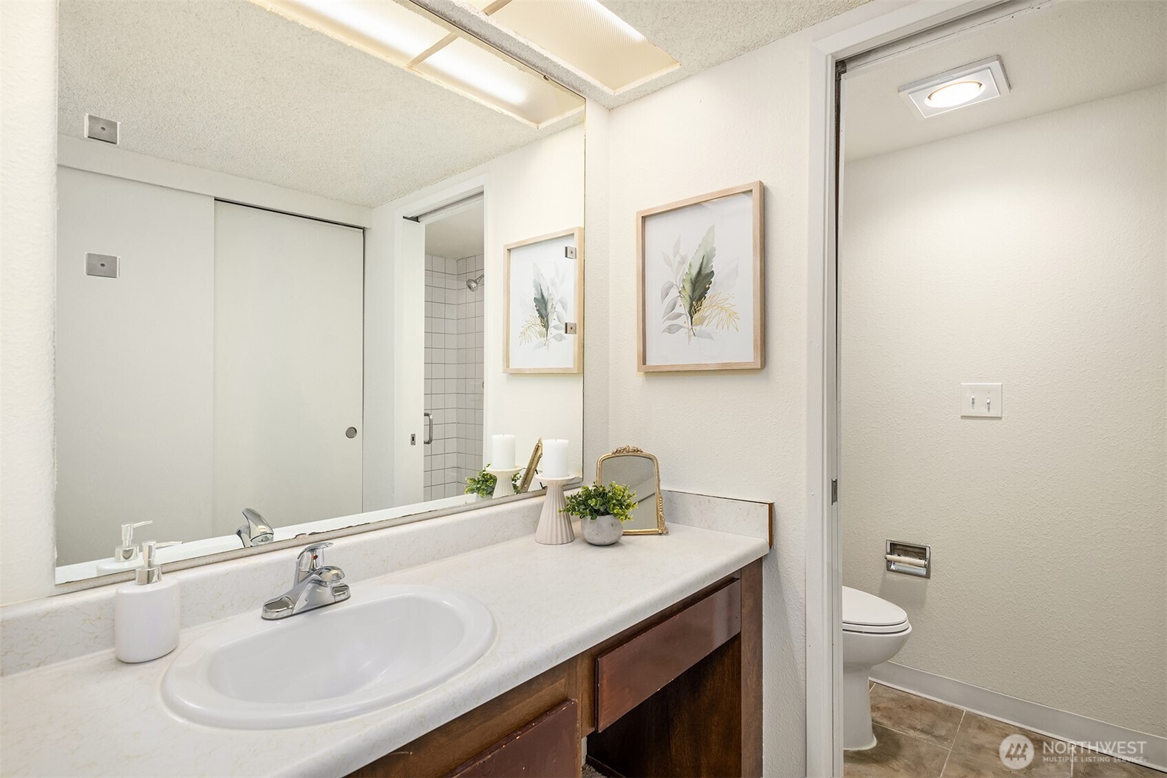 4727 W Lake Sammamish Parkway B206 Property Photo 6