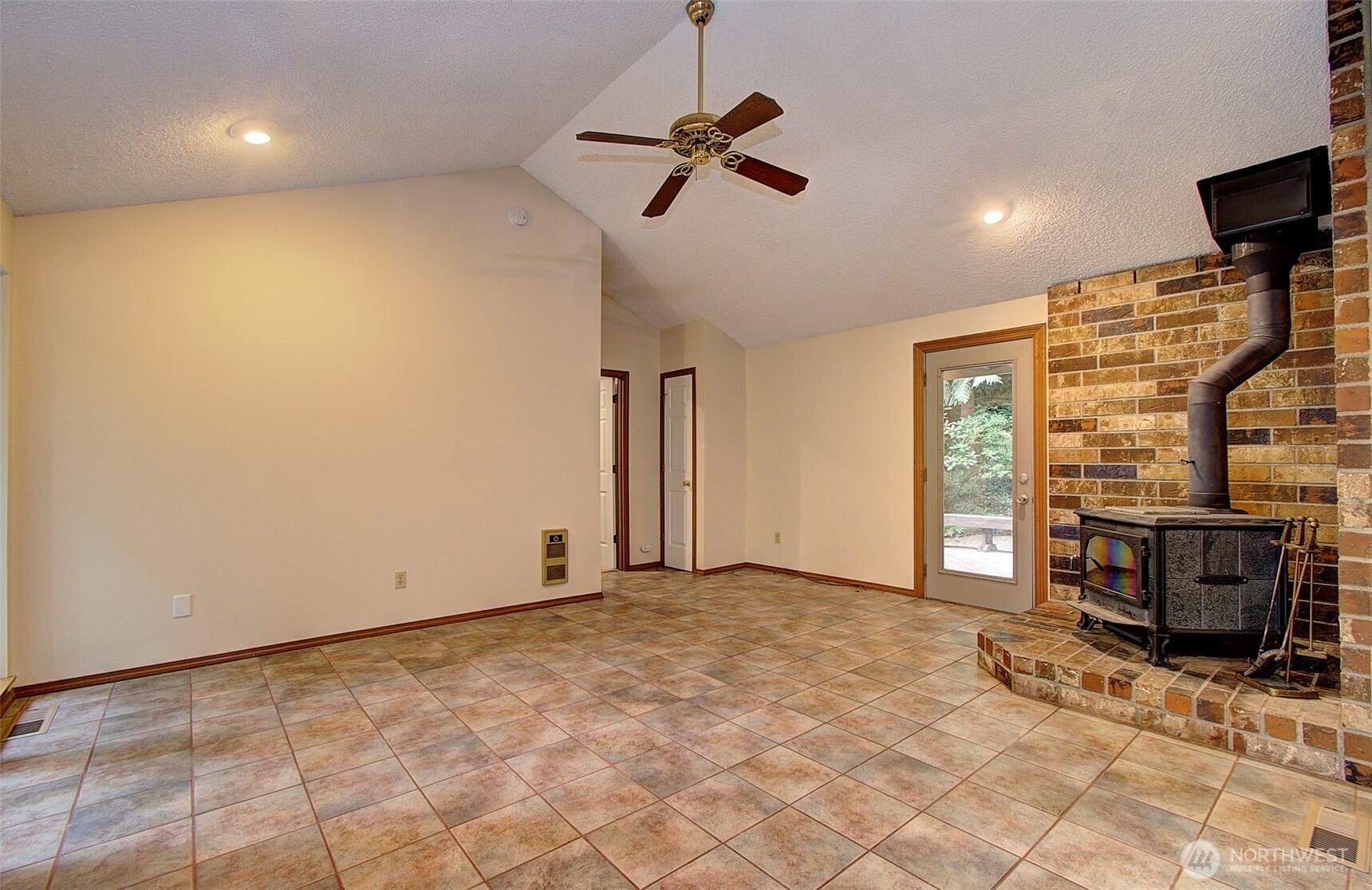 20301 Ne 225th Avenue Property Photo 9