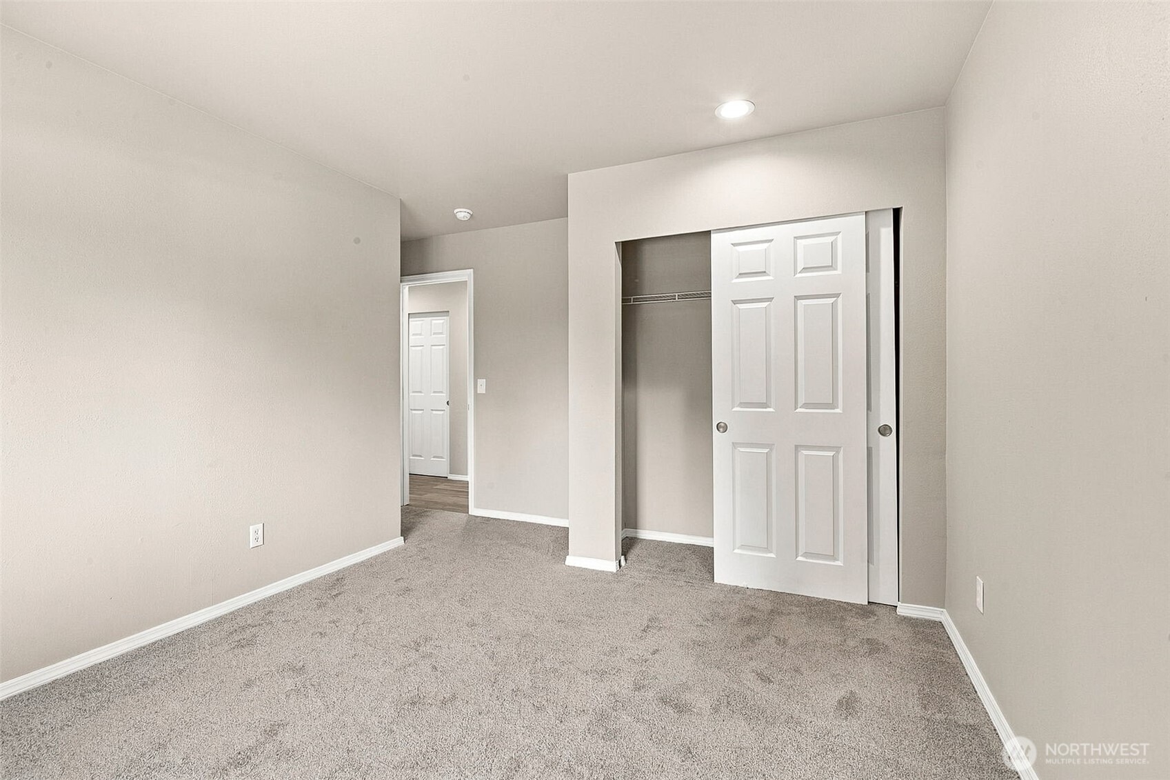 19500 6th Avenue Property Photo 26