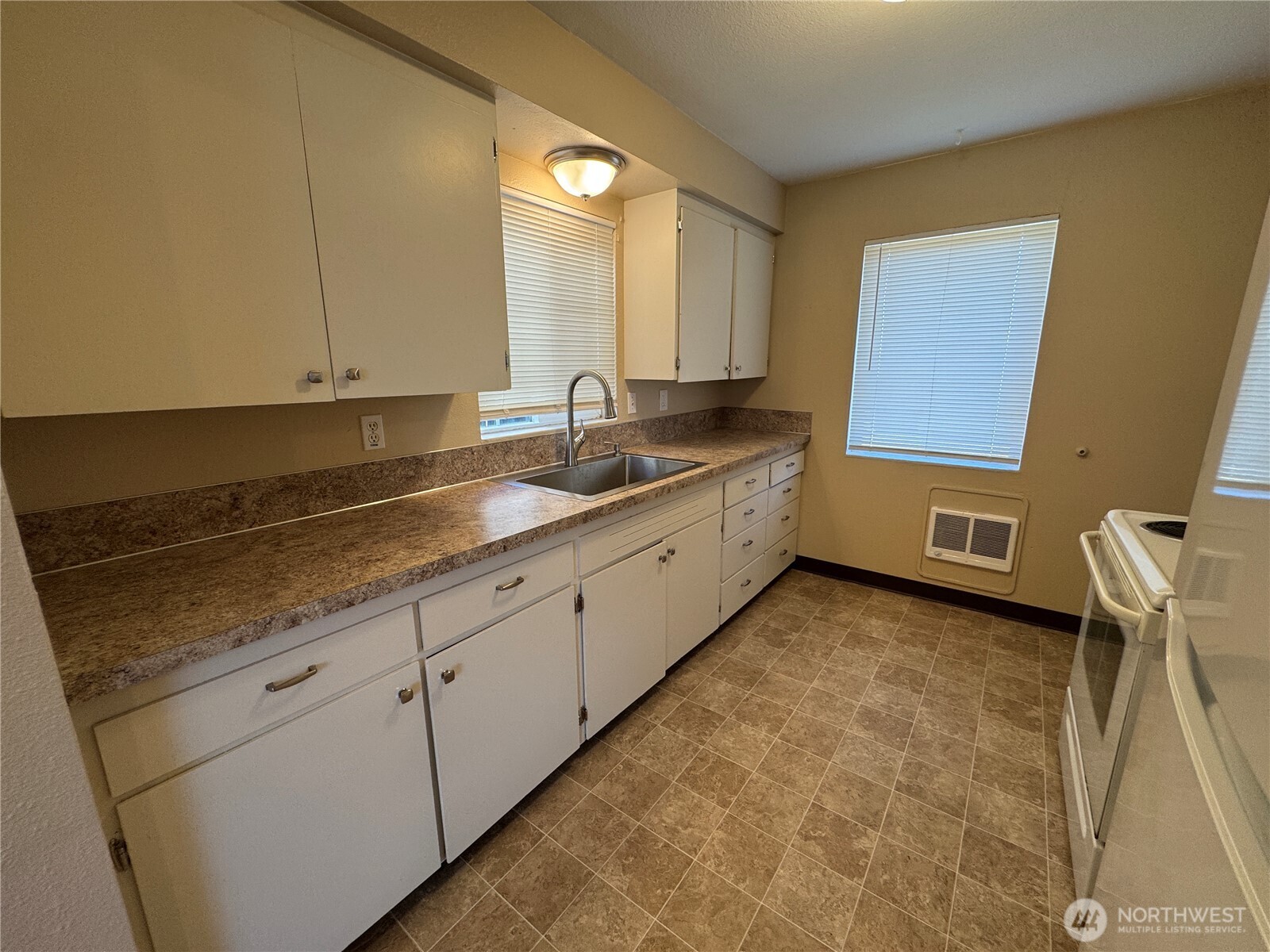 352 28th Avenue Property Photo 6