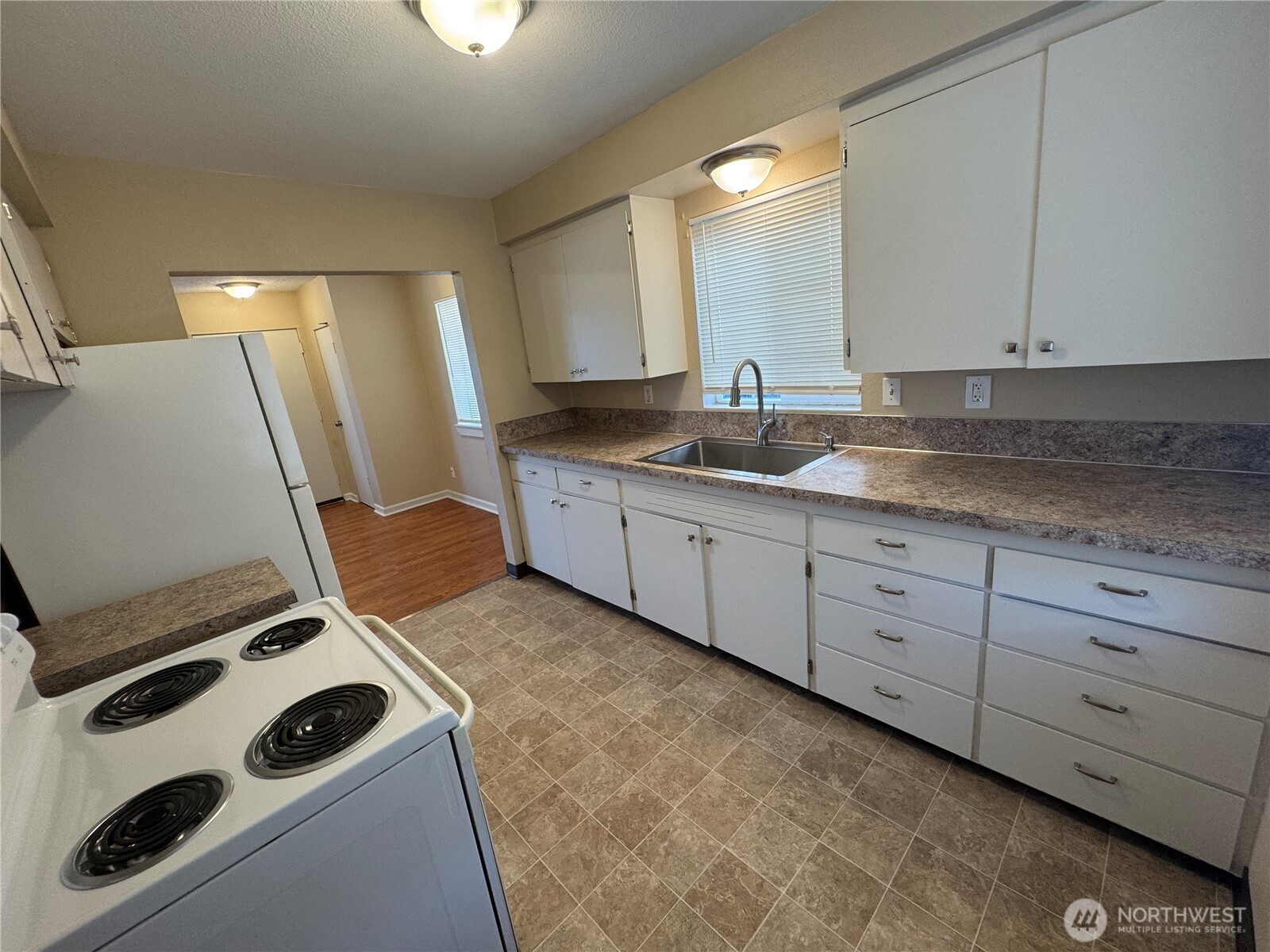 352 28th Avenue Property Photo 8