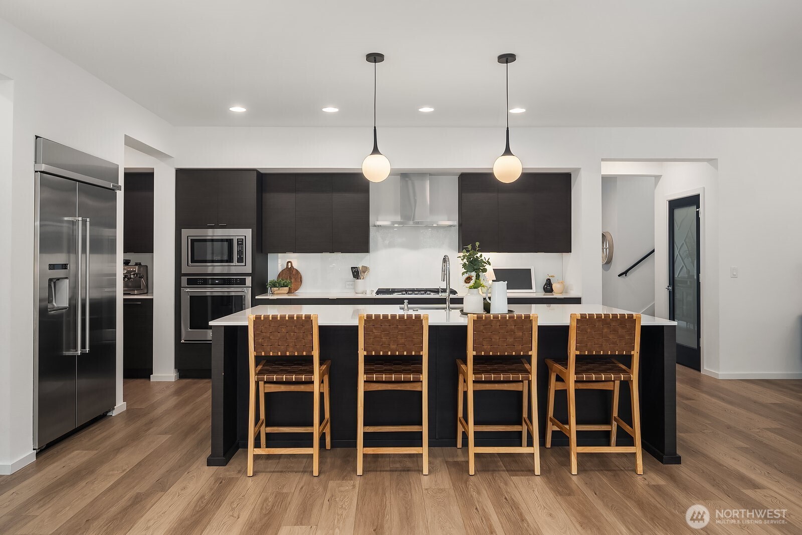 1486 Pratt Avenue Property Photo 12