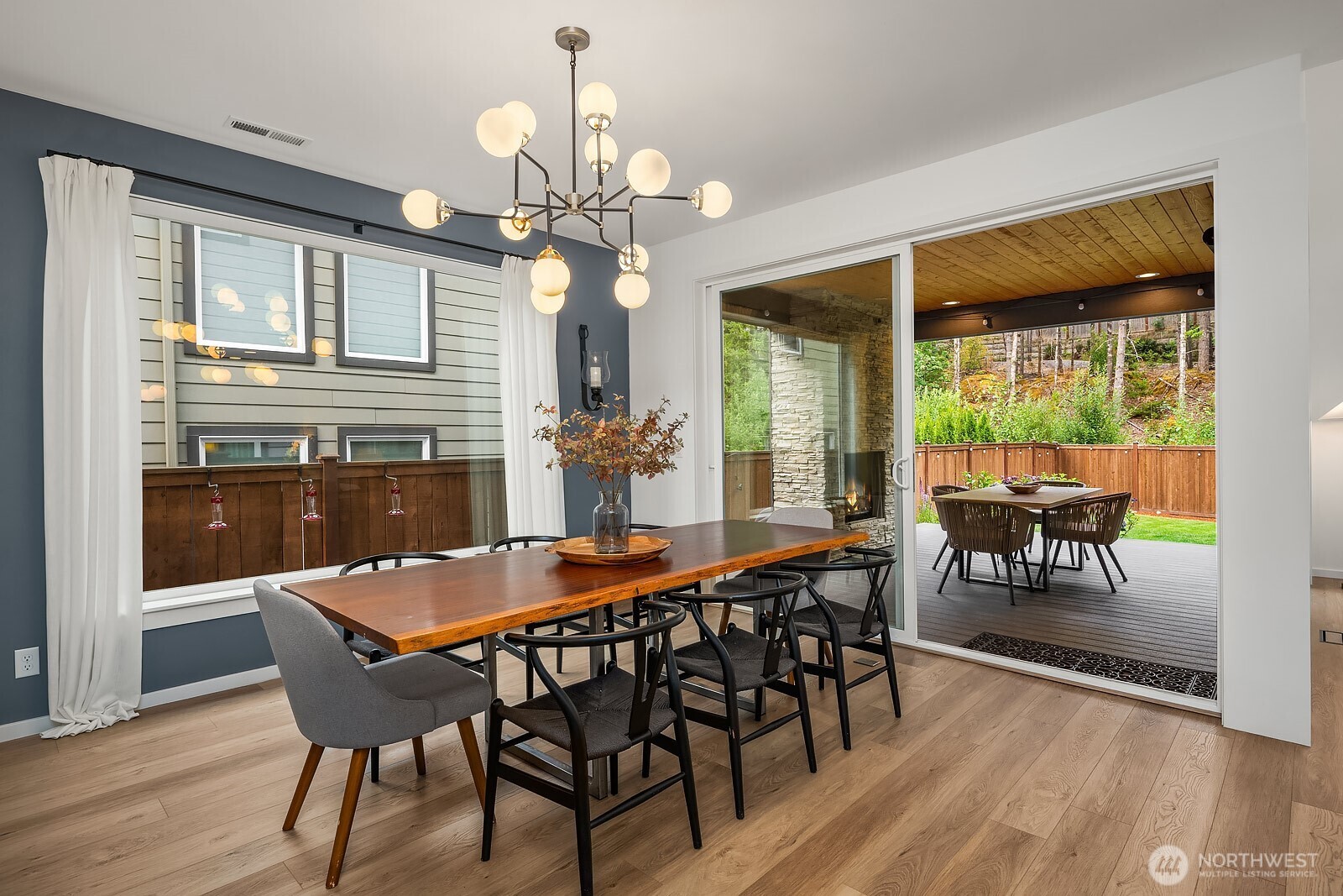 1486 Pratt Avenue Property Photo 16