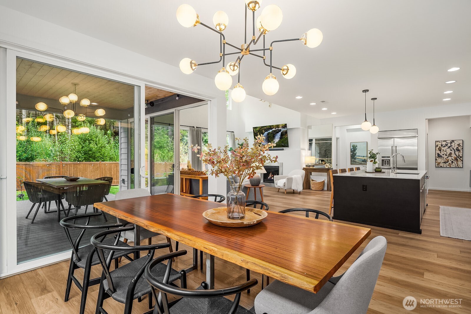1486 Pratt Avenue Property Photo 18