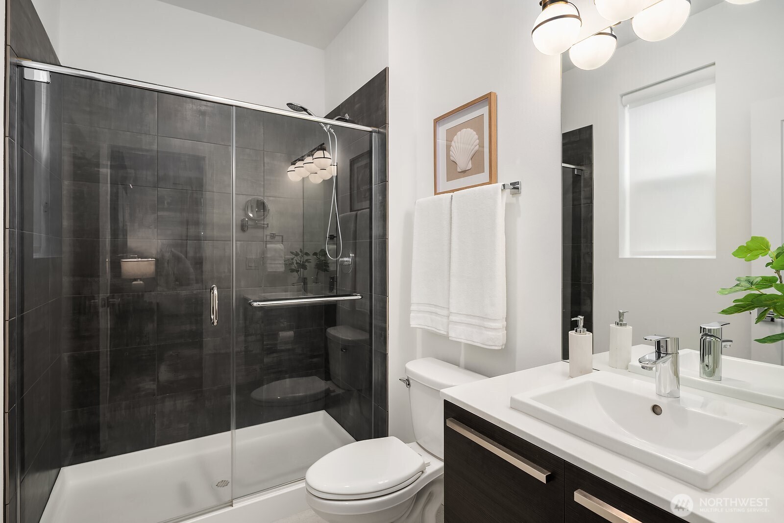 1486 Pratt Avenue Property Photo 23