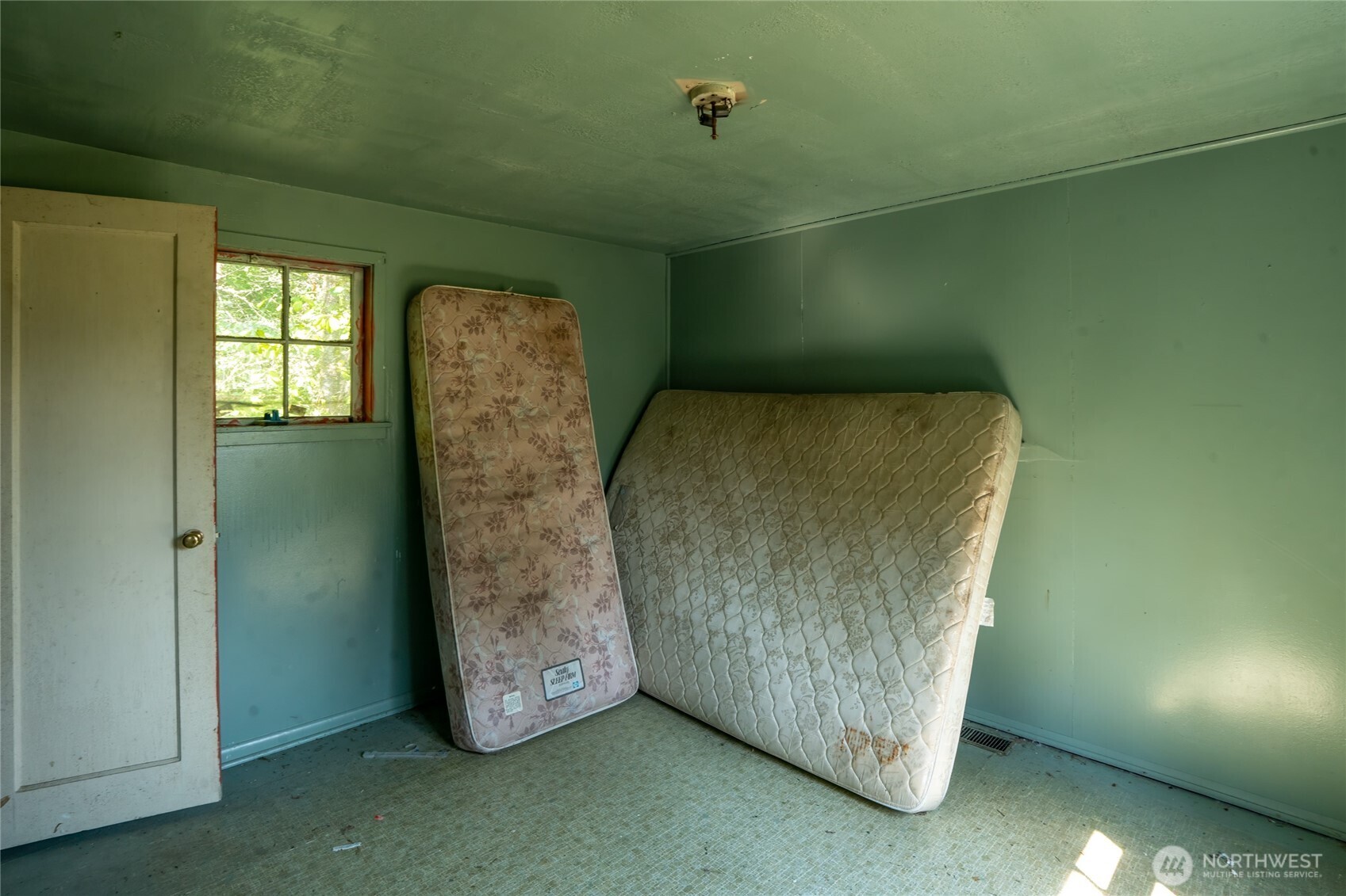 22520 State Route 706 Property Photo 26