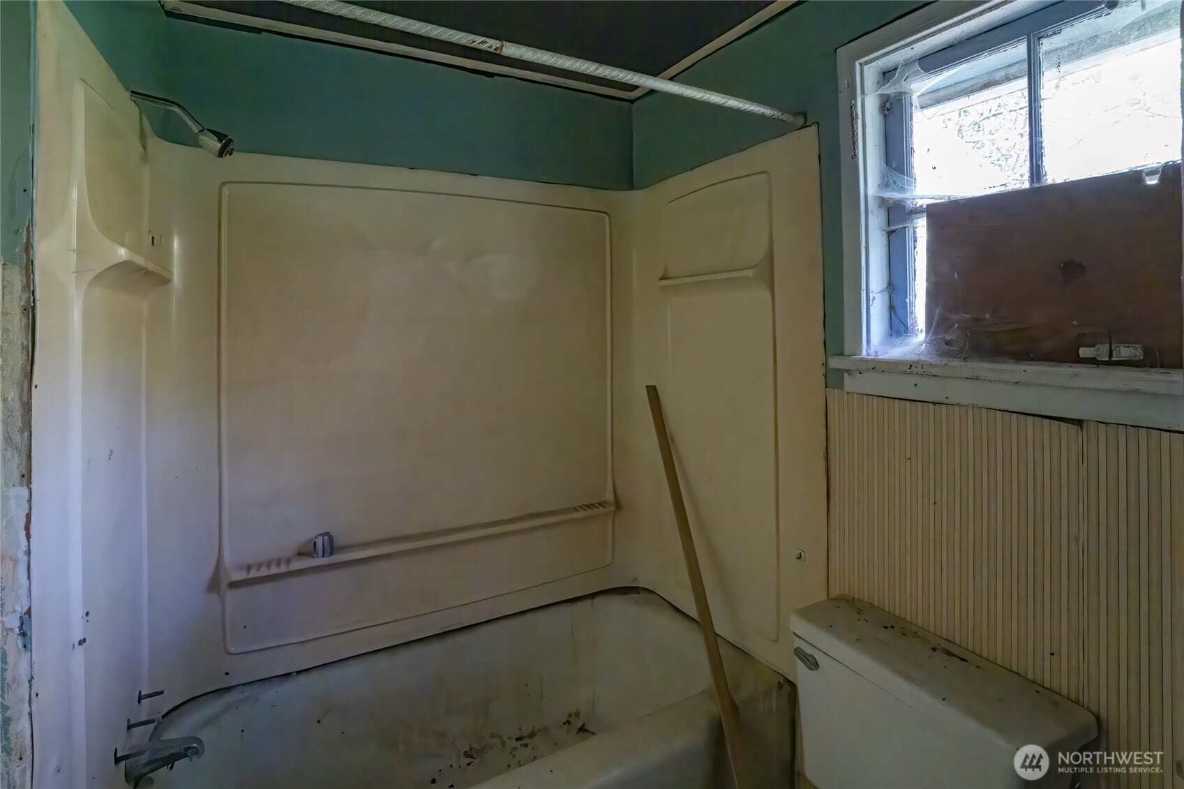 22520 State Route 706 Property Photo 31