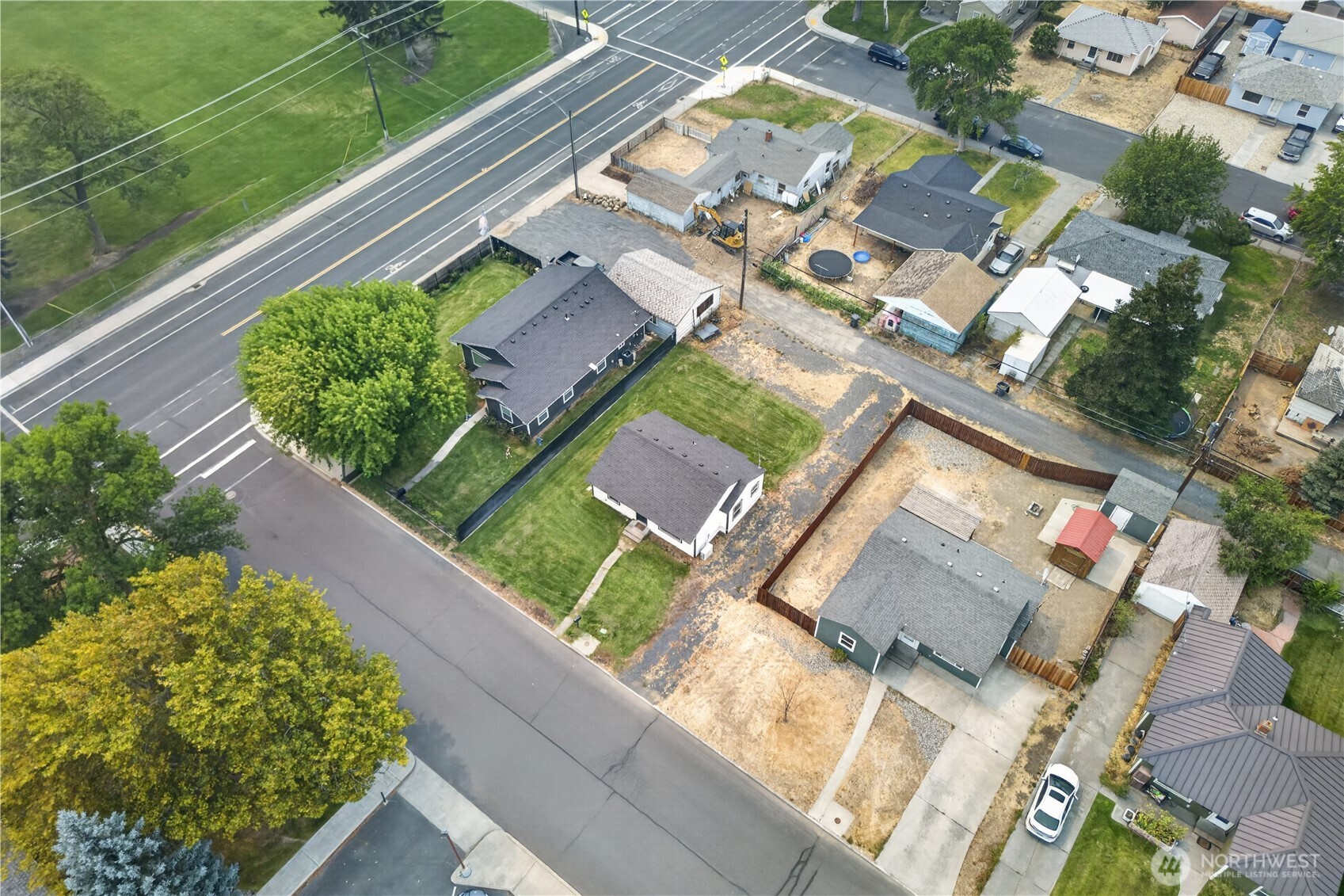 11 Ivy Street Property Photo 7