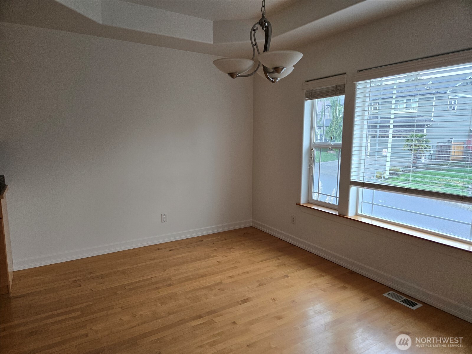 5222 115th Street Property Photo 4