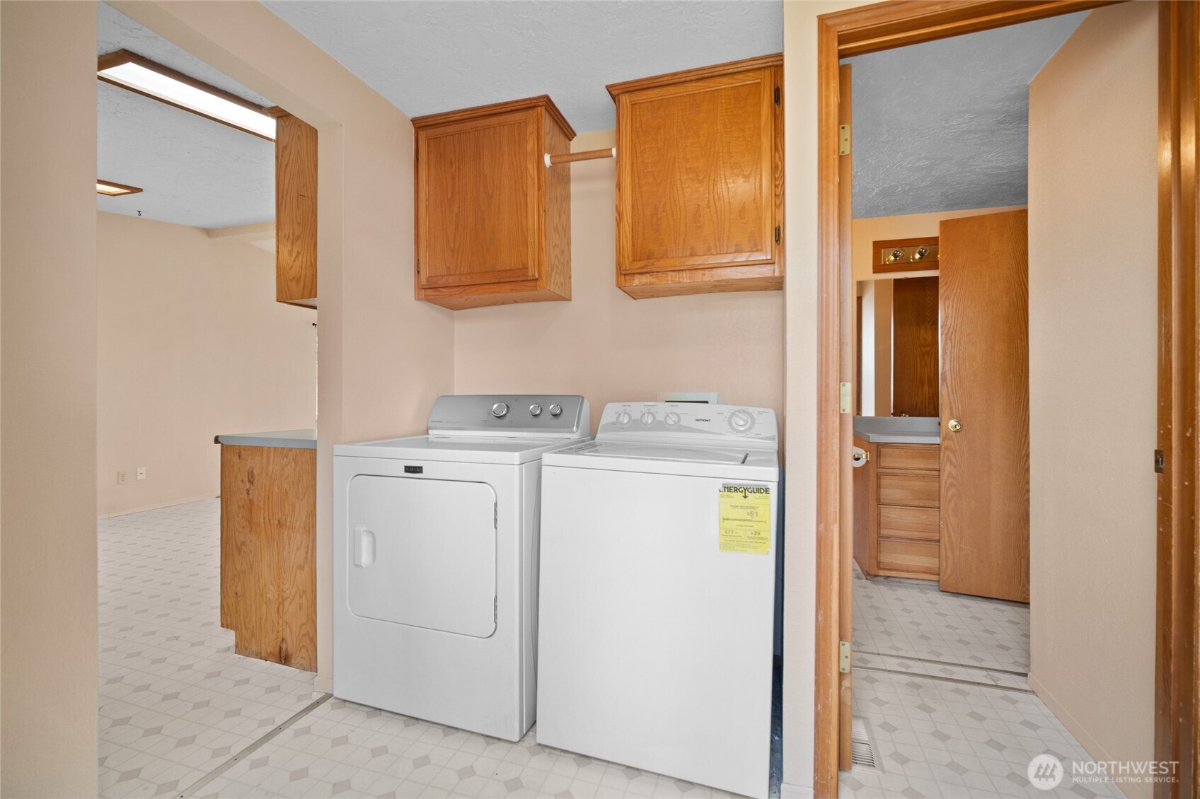 3735 Cyprus Way Property Photo 14