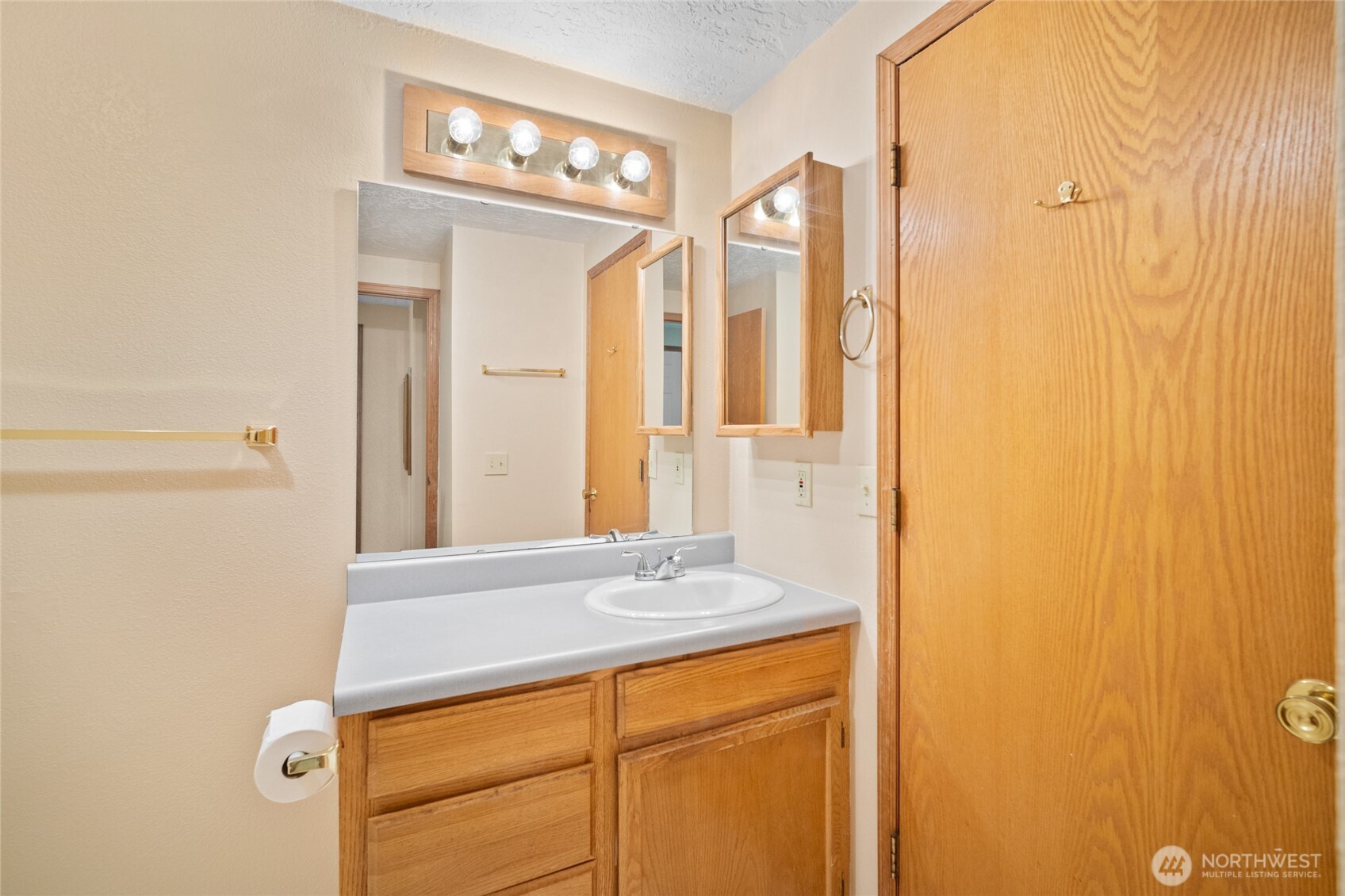 3735 Cyprus Way Property Photo 24