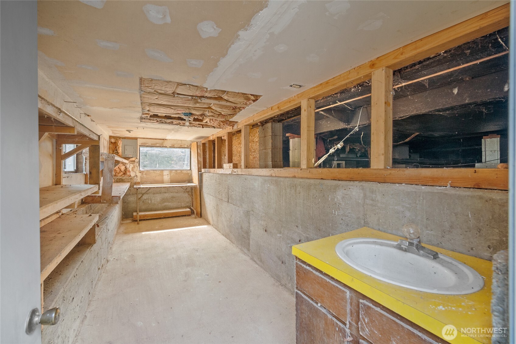 3735 Cyprus Way Property Photo 27