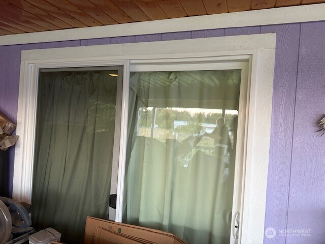 14827 Mcelroy Road Property Photo 6