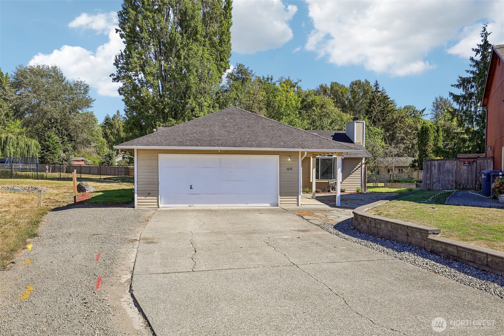 1643 S 245th Place Property Photo 4