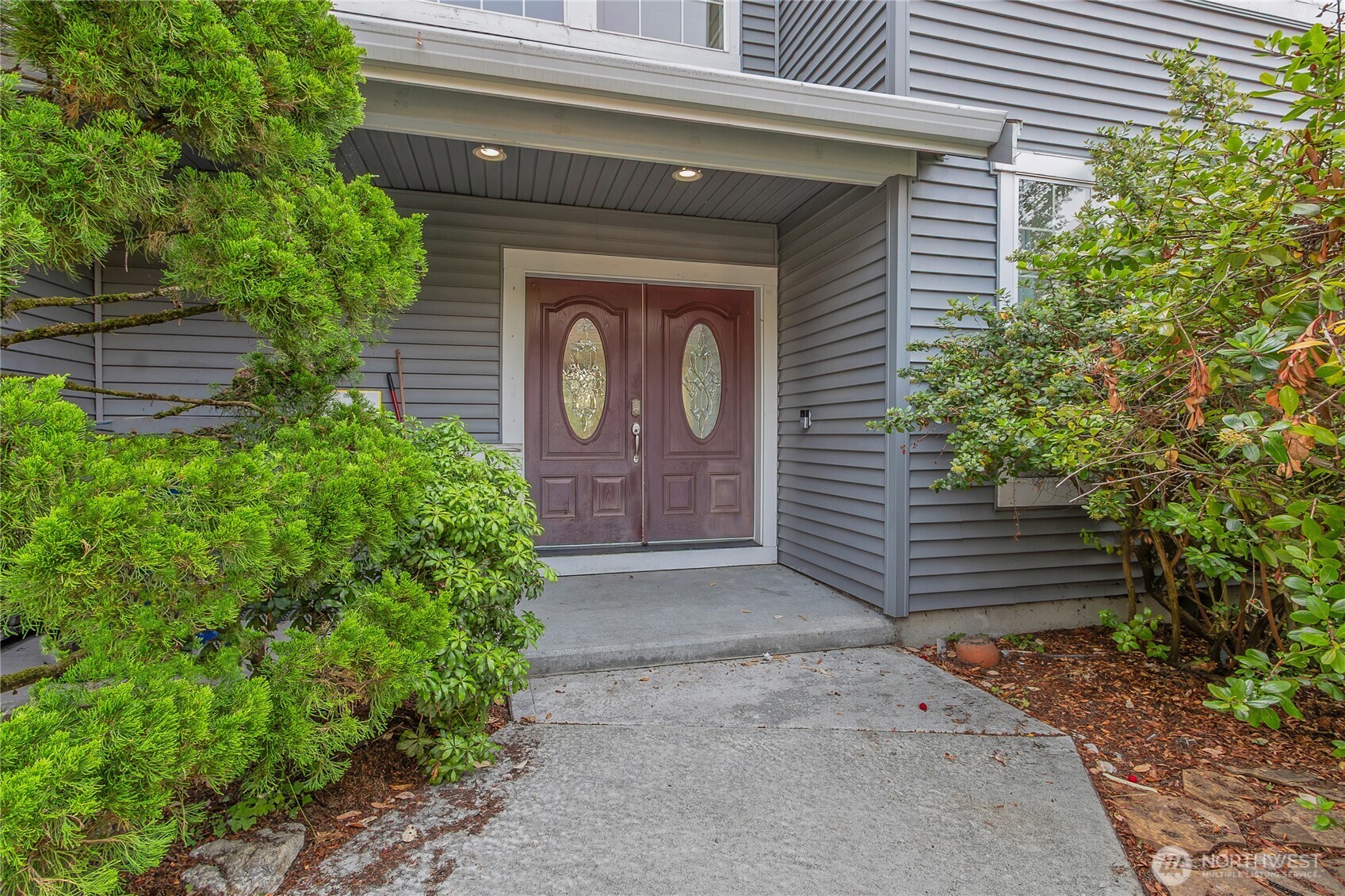 6735 Montevista Drive Property Photo 3