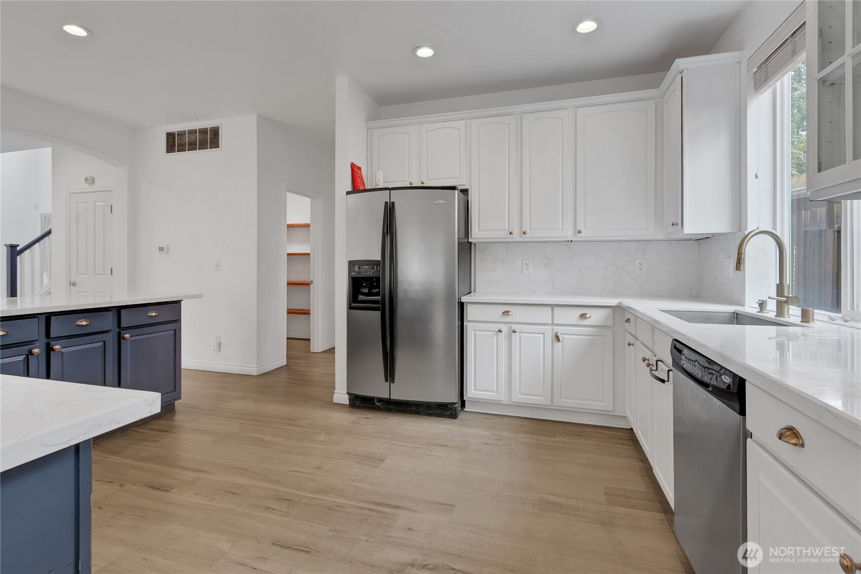 6735 Montevista Drive Property Photo 8