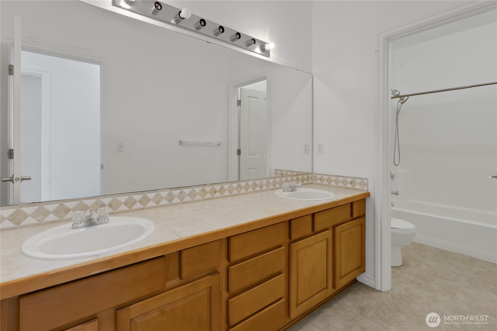 6735 Montevista Drive Property Photo 24