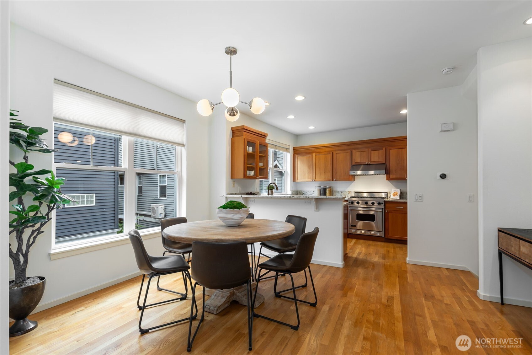 620 Lake Washington Boulevard Property Photo 4