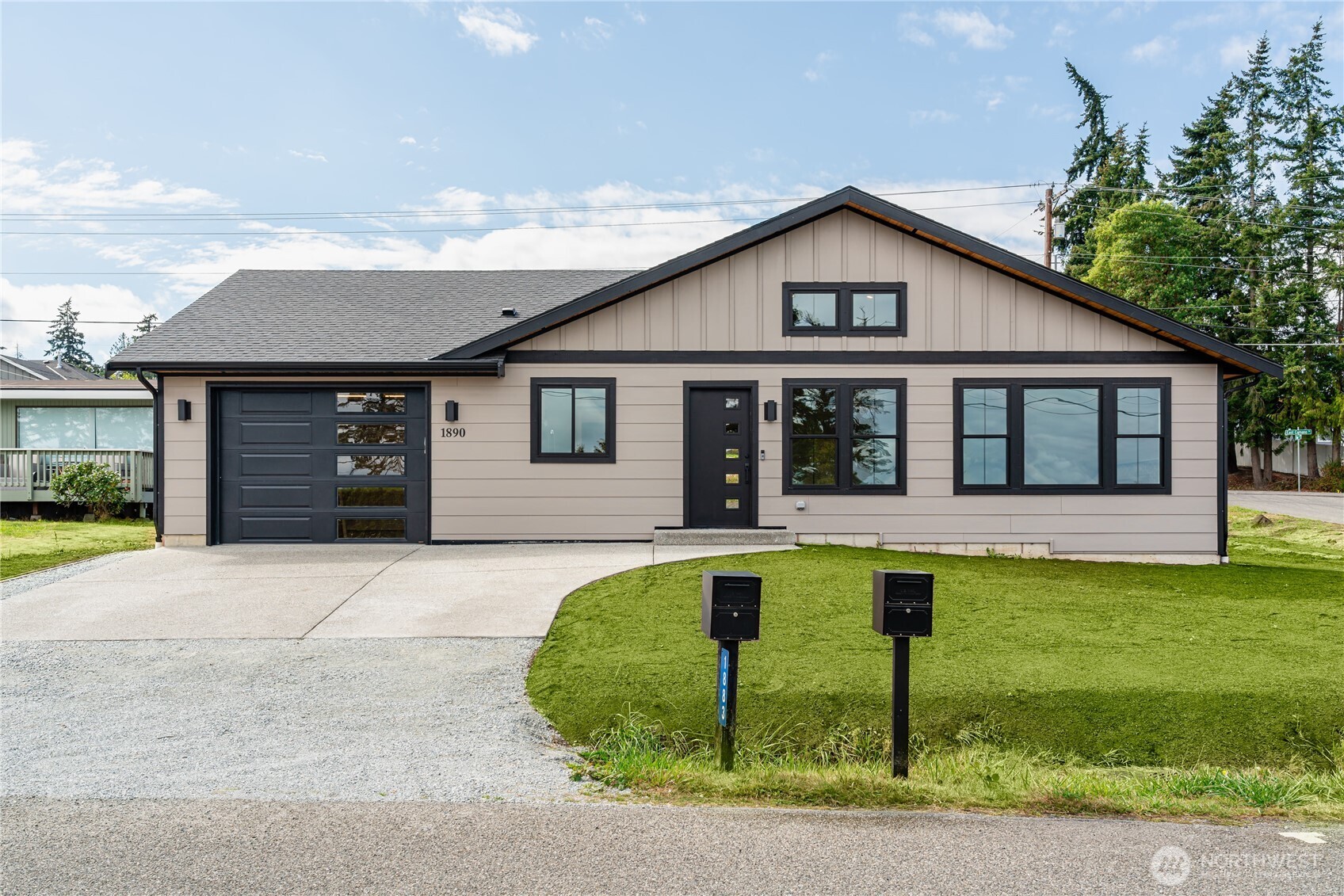 1890 Cascade View Drive Property Photo 1
