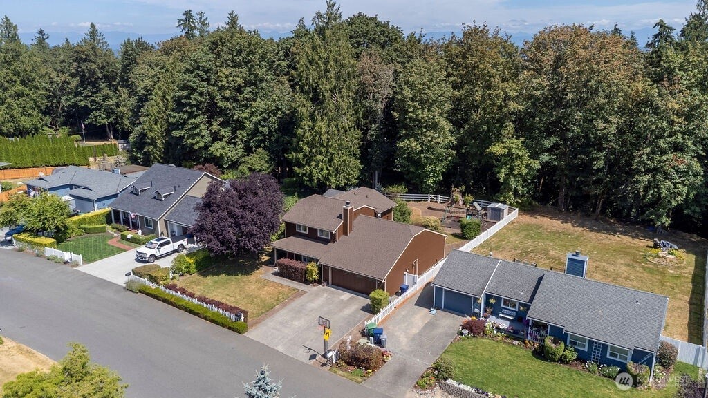 13107 58th Drive Property Photo 2