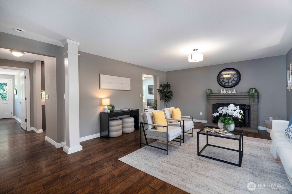 13107 58th Drive Property Photo 3