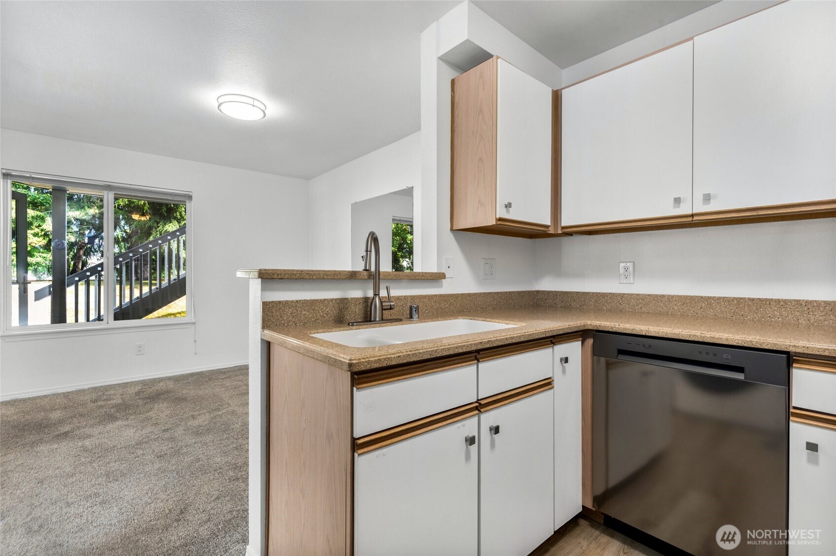 9210 Market Place B101 Property Photo 13