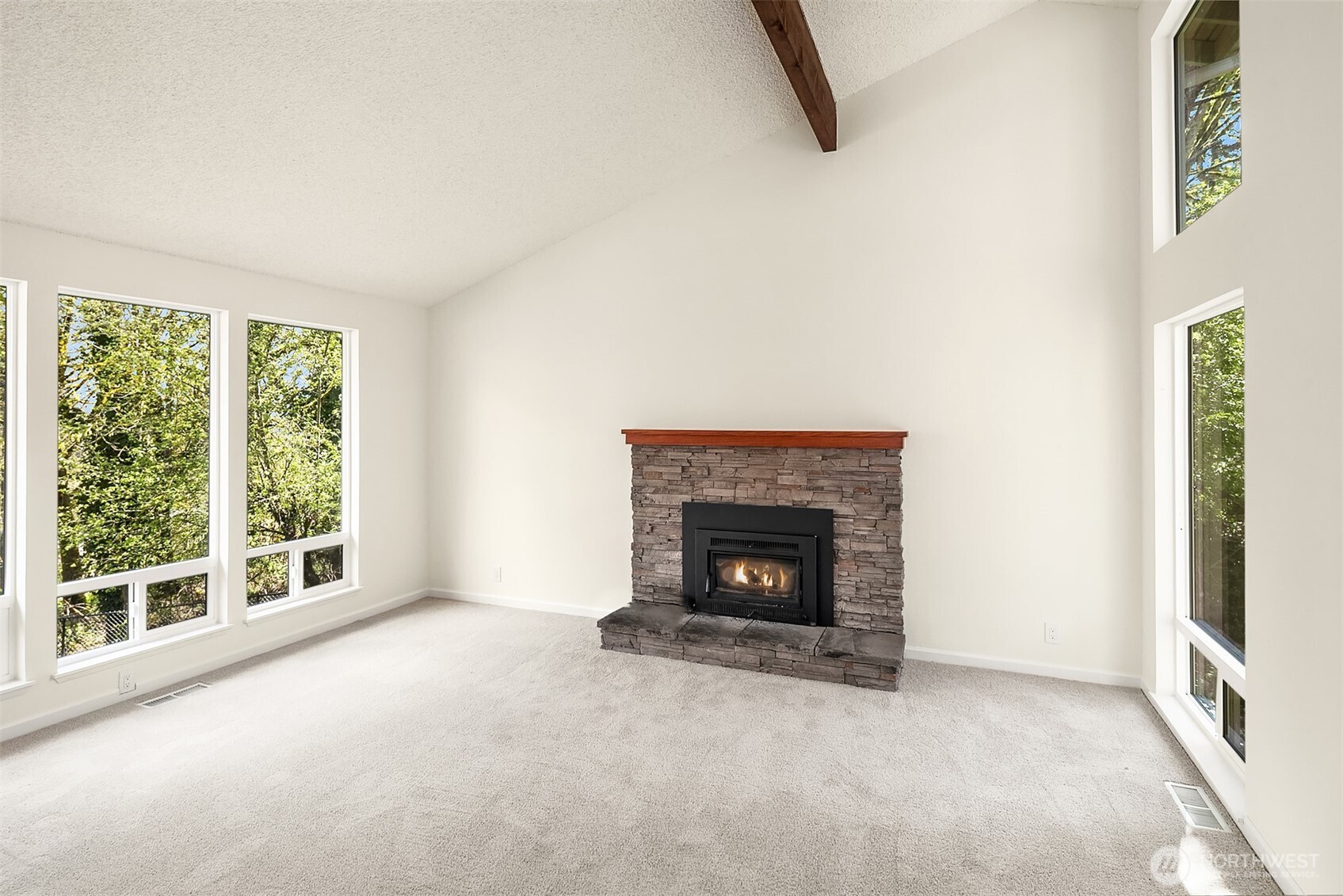 14236 95th Avenue Property Photo 9