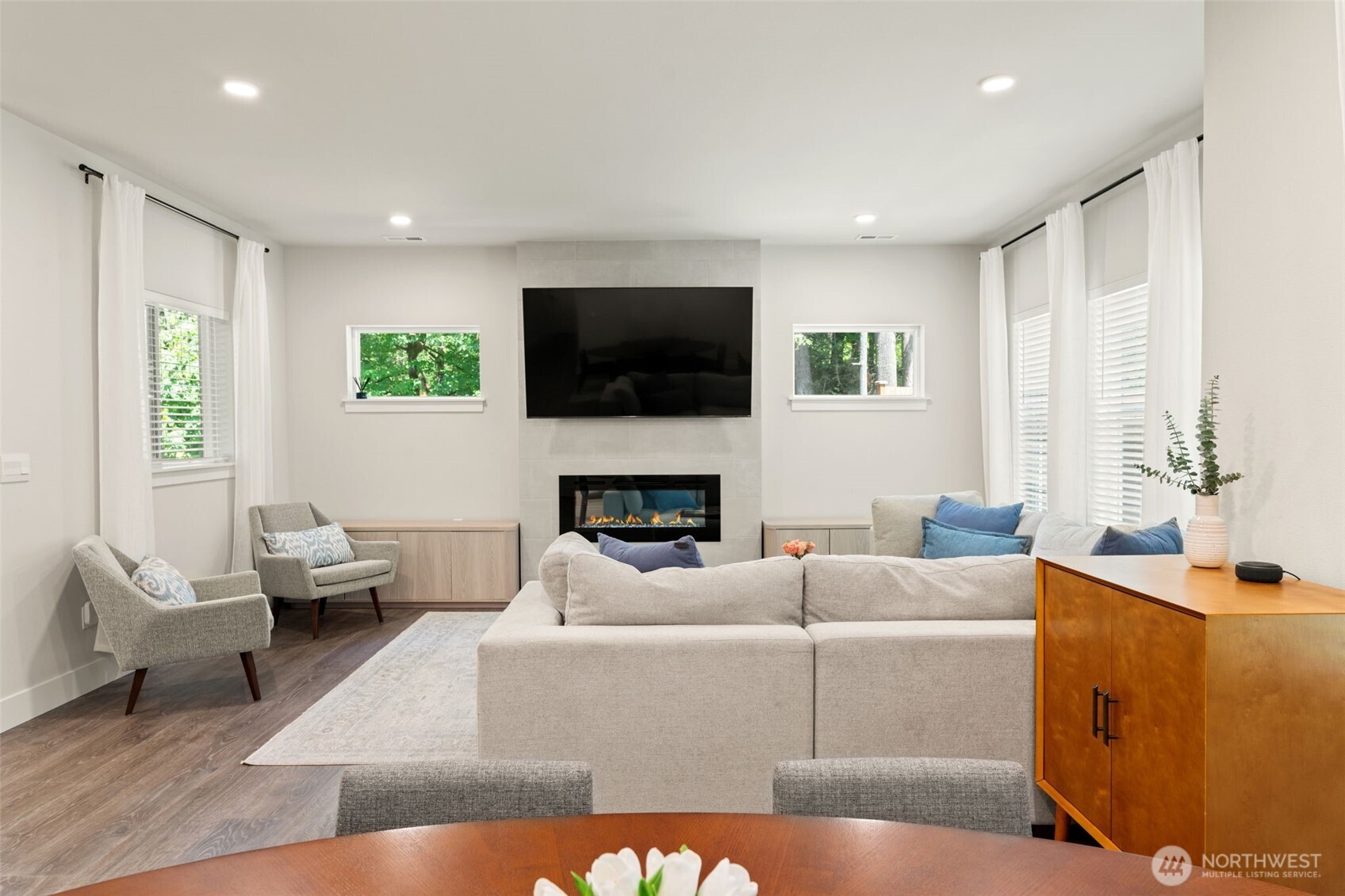18804 14th Place Property Photo 6