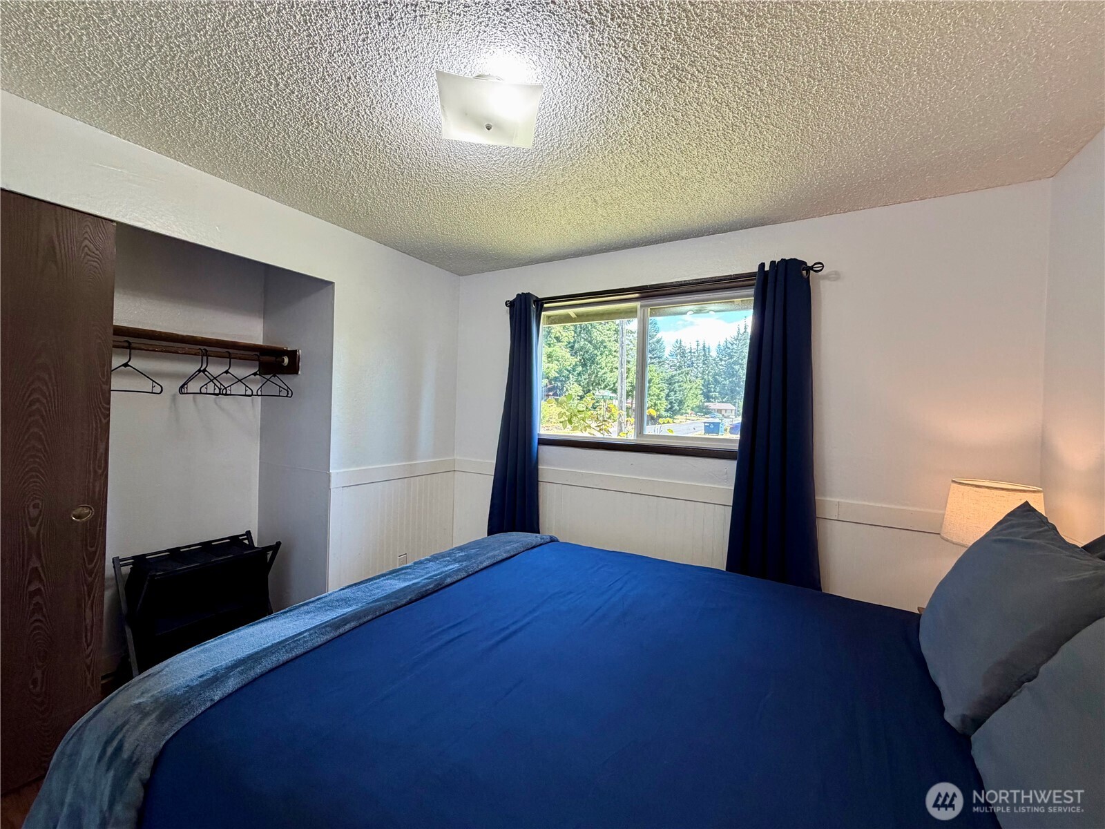 930 Robin Hood Loop Property Photo 14