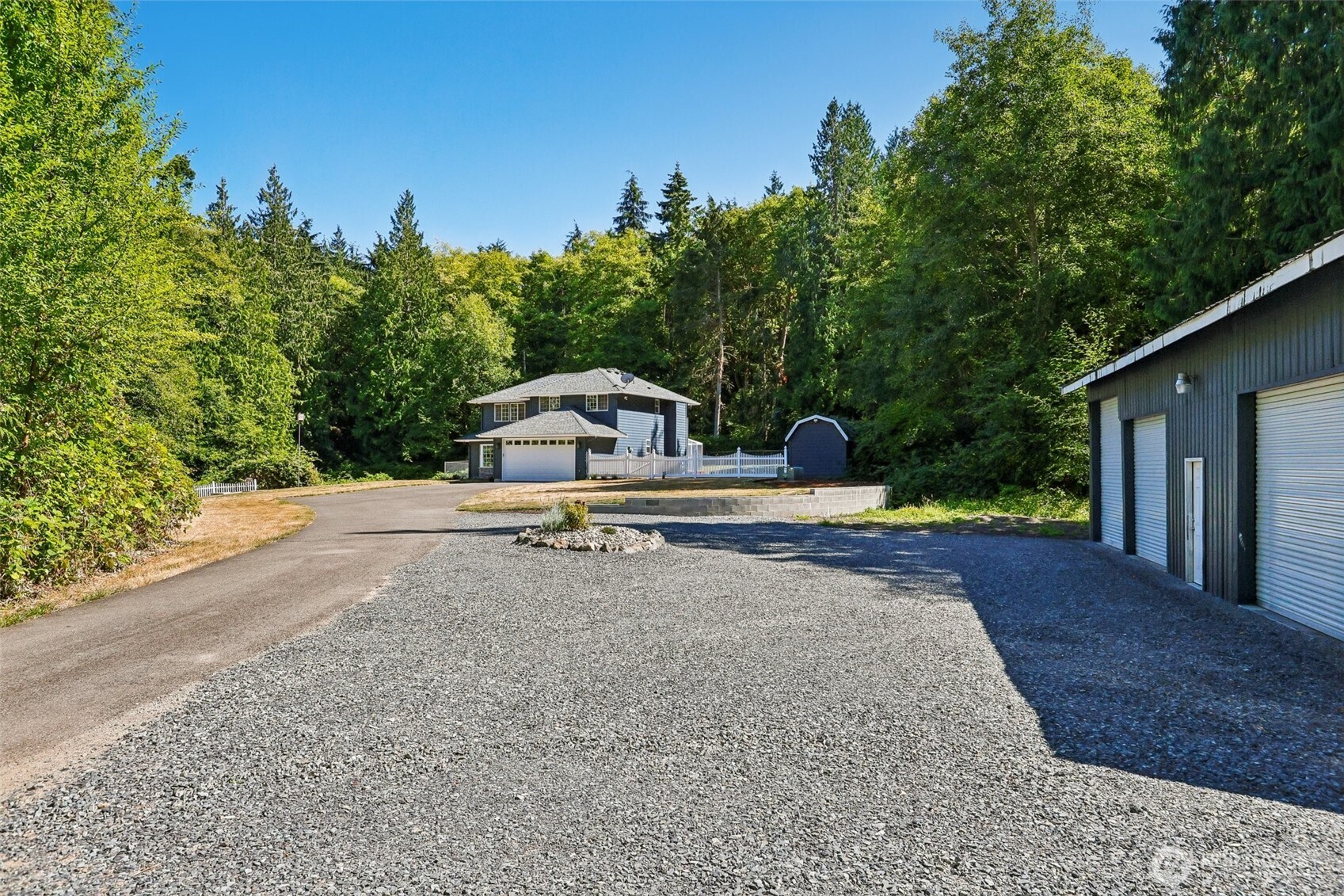 5830 Tulalip Shores Road Property Photo 3