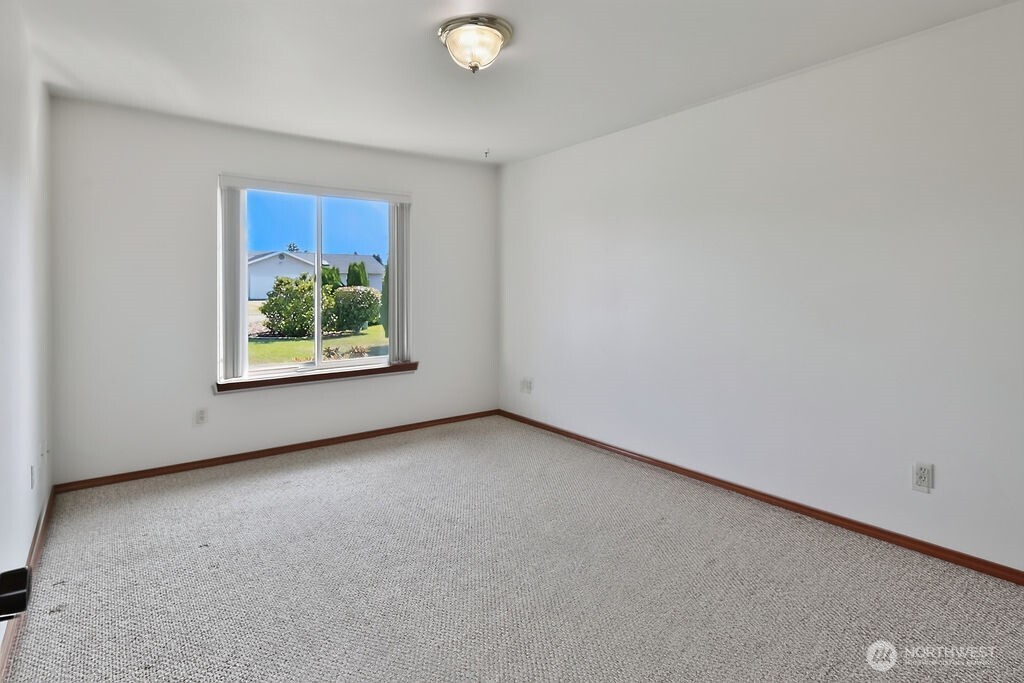 860 W Sylvester Court Property Photo 29