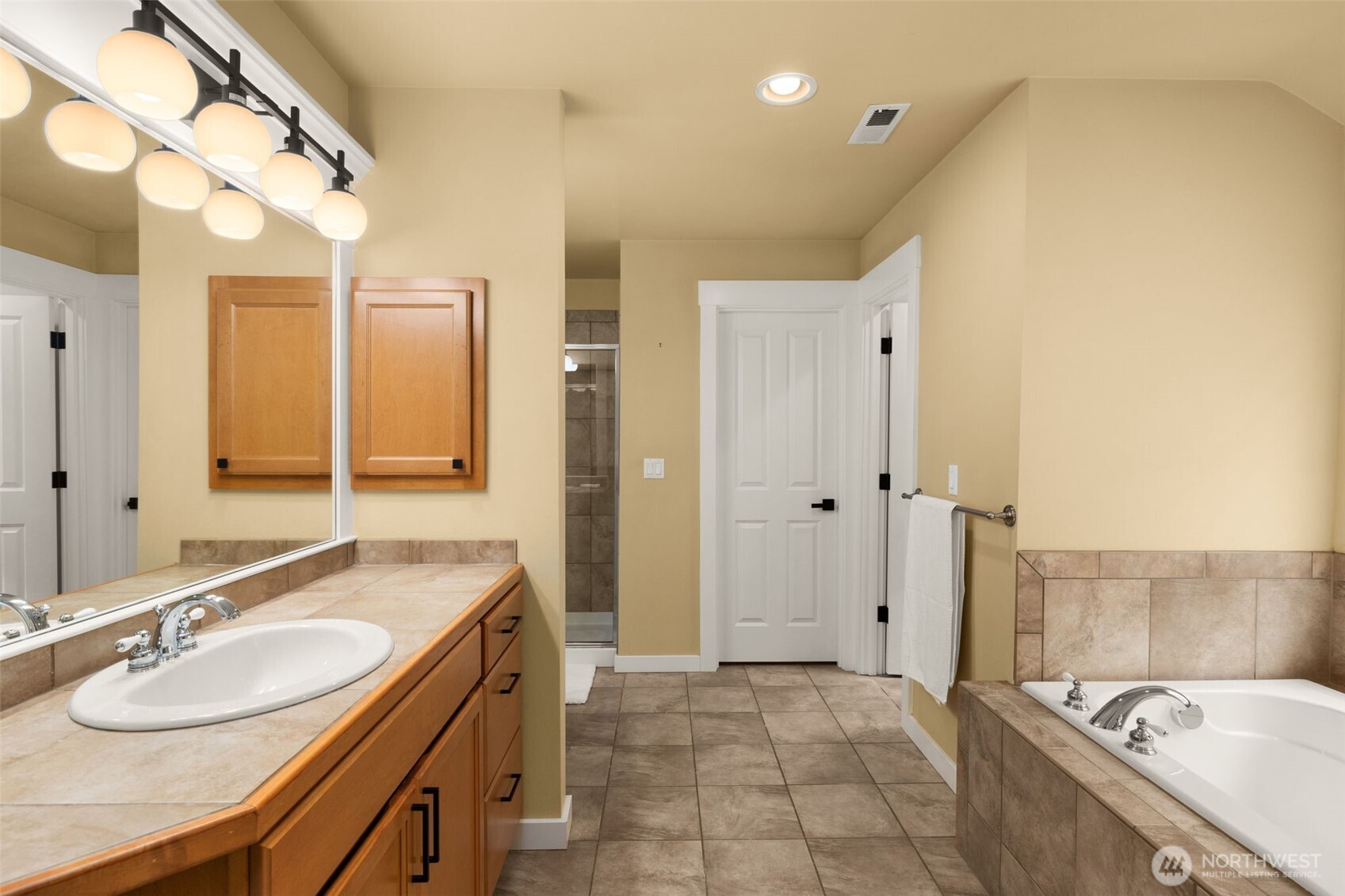 15233 273rd Drive Property Photo 15